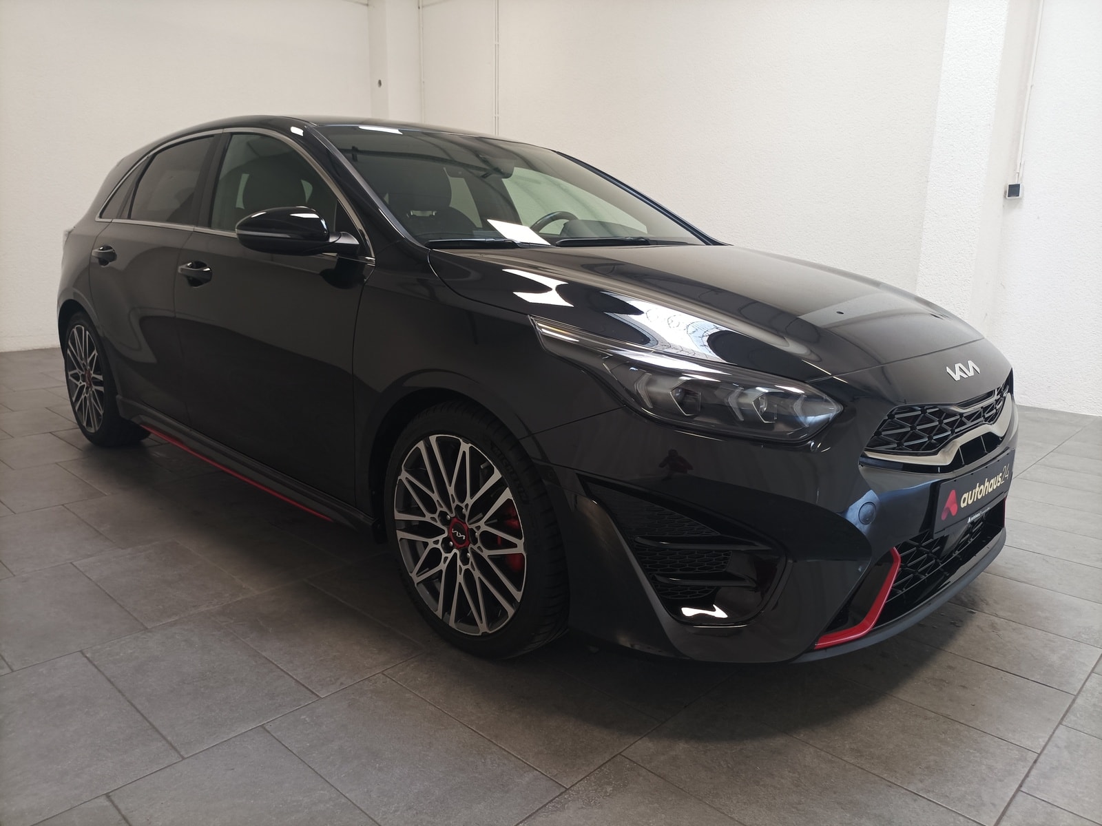 Kia Ceed Limousine KIA Ceed 1.6 T-GDI DCT GT Schräghecklimousine #1