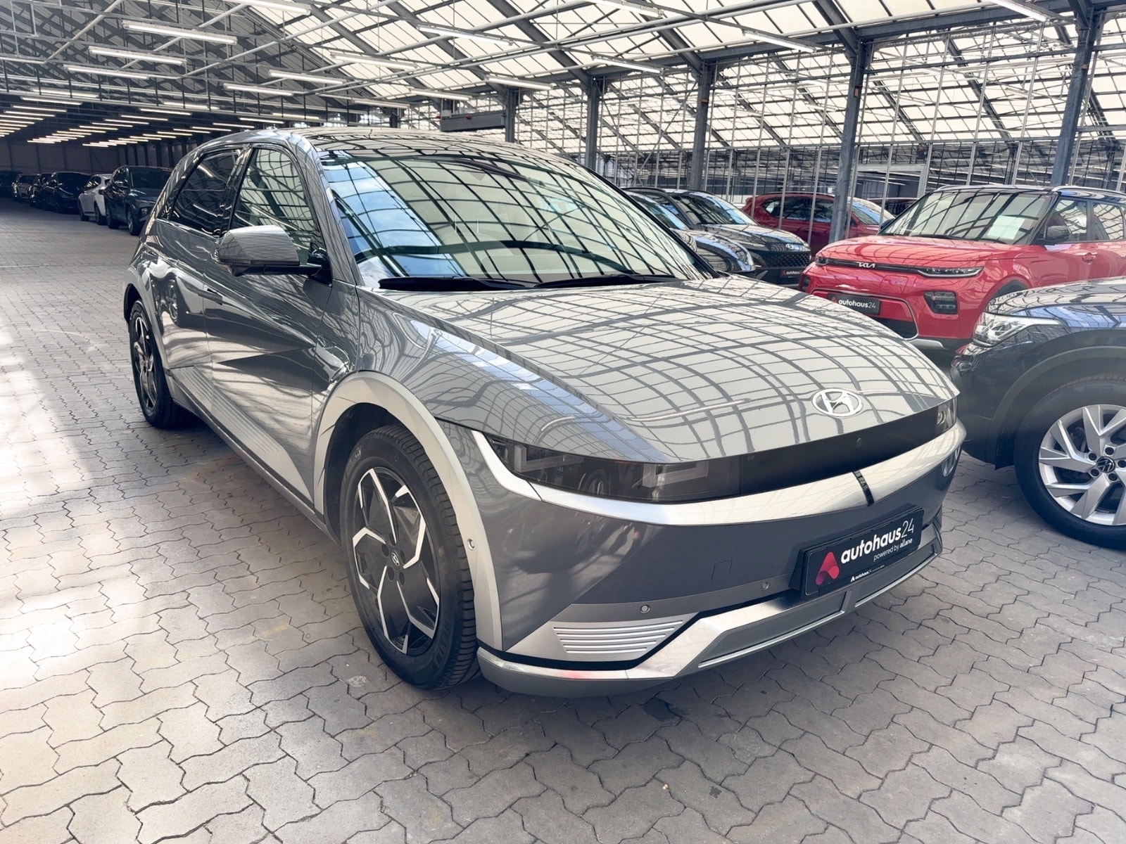 Hyundai IONIQ 5 Limousine HYUNDAI IONIQ 5 77,4 kWh Allradantrieb Sports Utility Vehicle #1