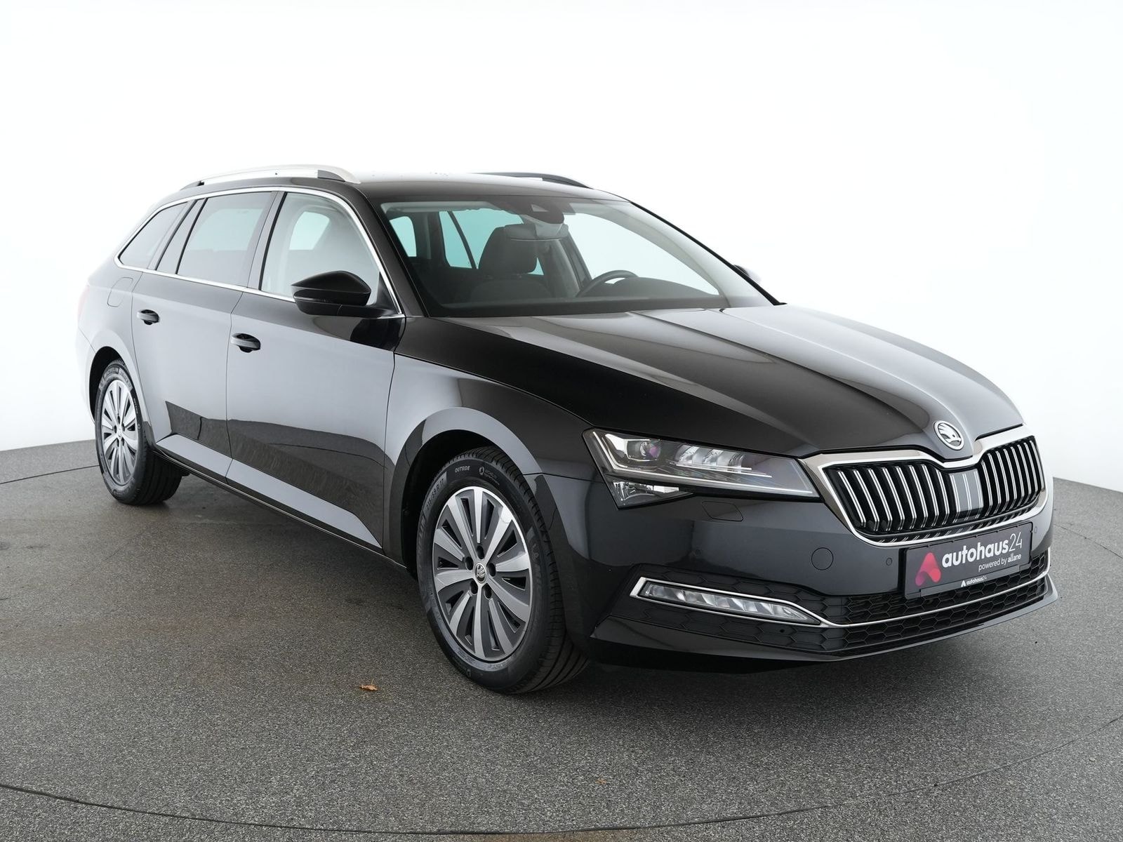 ŠKODA Superb Kombi SKODA Superb 2.0 TDI SCR DSG STYLE COMBI Kombi #1