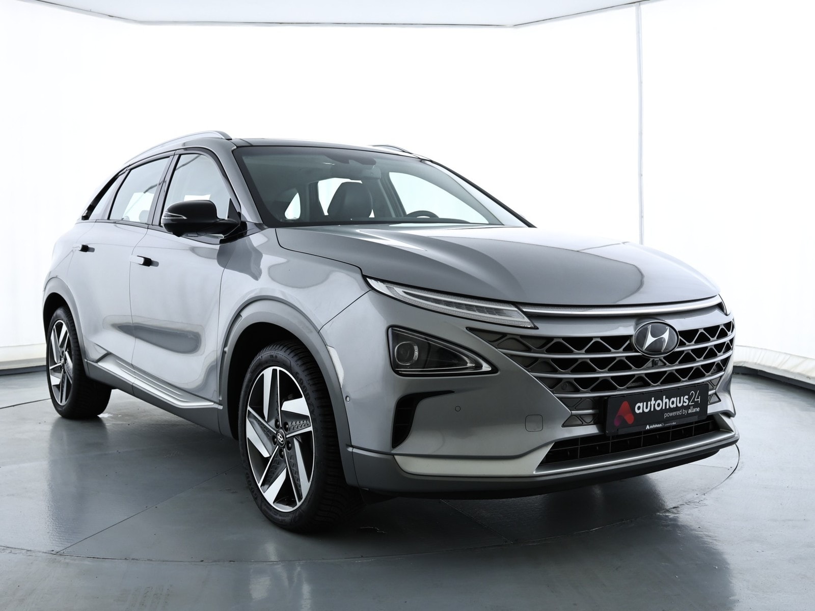 Hyundai Nexo SUV / Crossover / Geländewagen HYUNDAI Nexo Fuel Cell Sports Utility Vehicle #1