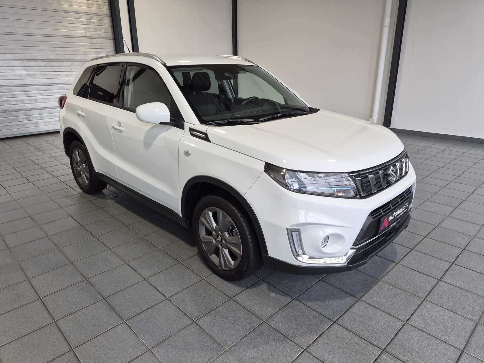 Suzuki Vitara SUV / Crossover / Geländewagen SUZUKI Vitara 1.5 DUALJET Hybrid Comfort AGS Allgrip Sports Utility Vehicle #1