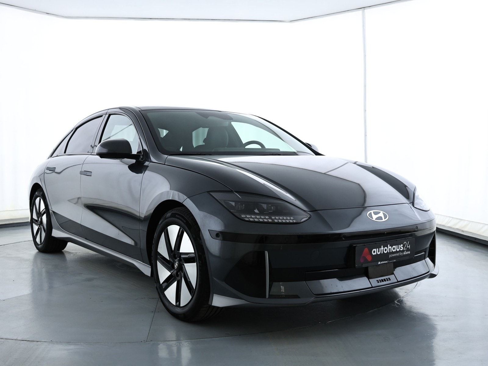 Hyundai IONIQ 6 Limousine HYUNDAI IONIQ 6 77,4kWh 168kW Dynamiq Limousine #1