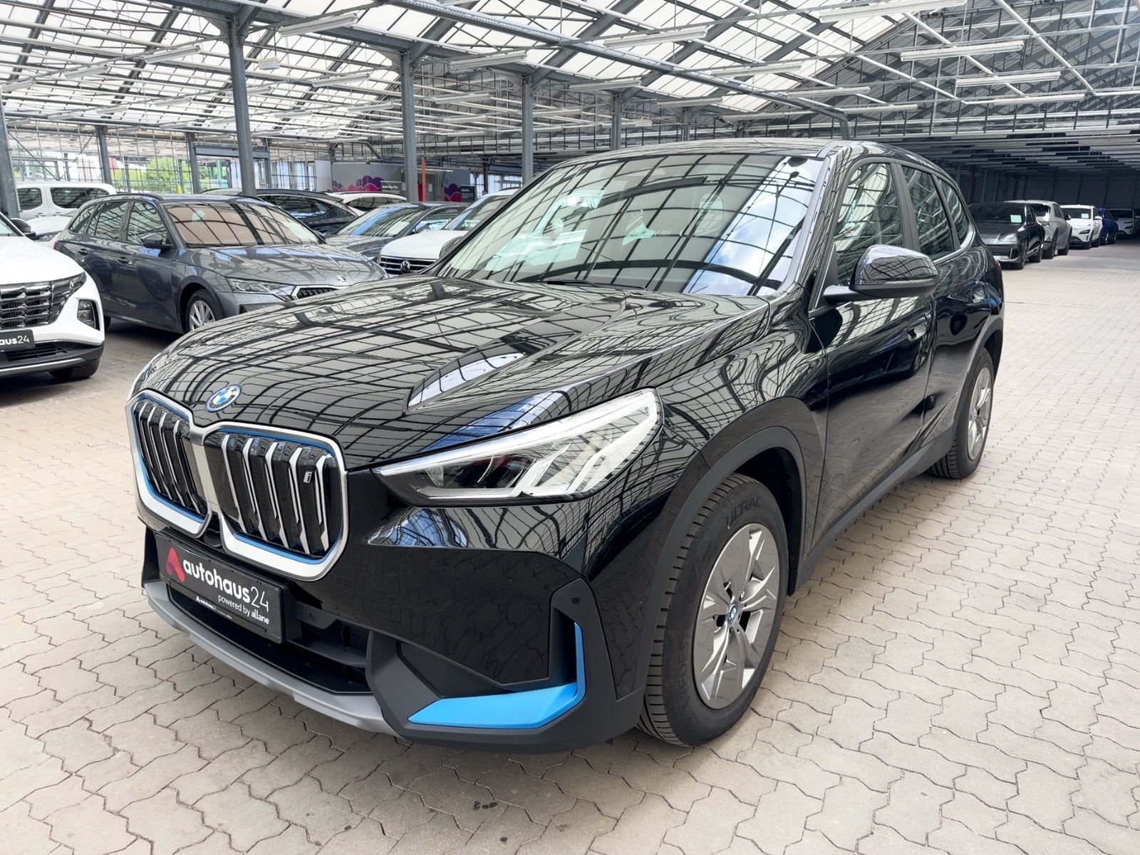 BMW iX1 SUV iX1 xDrive30 #3