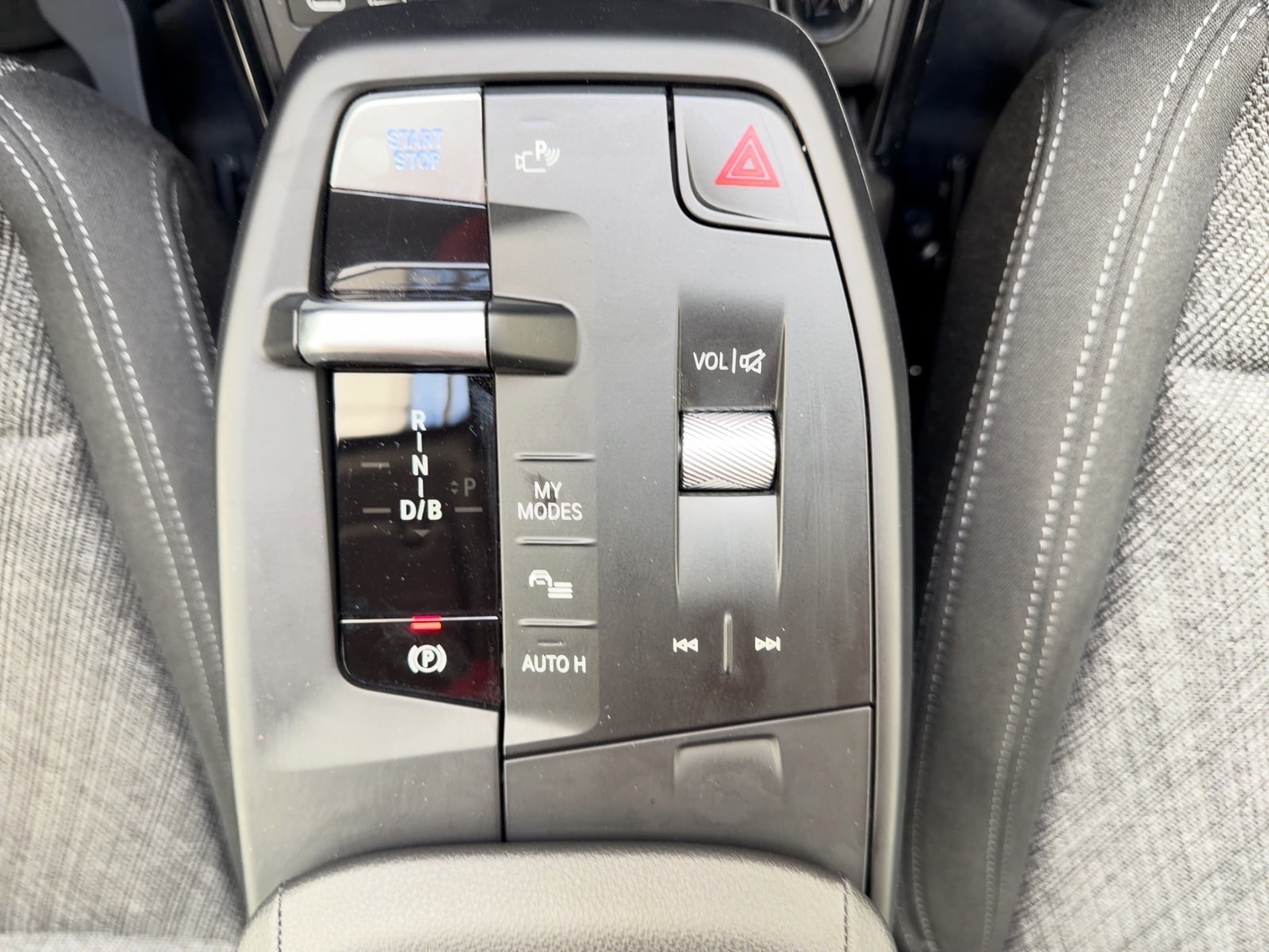 BMW iX1 SUV iX1 xDrive30 #13