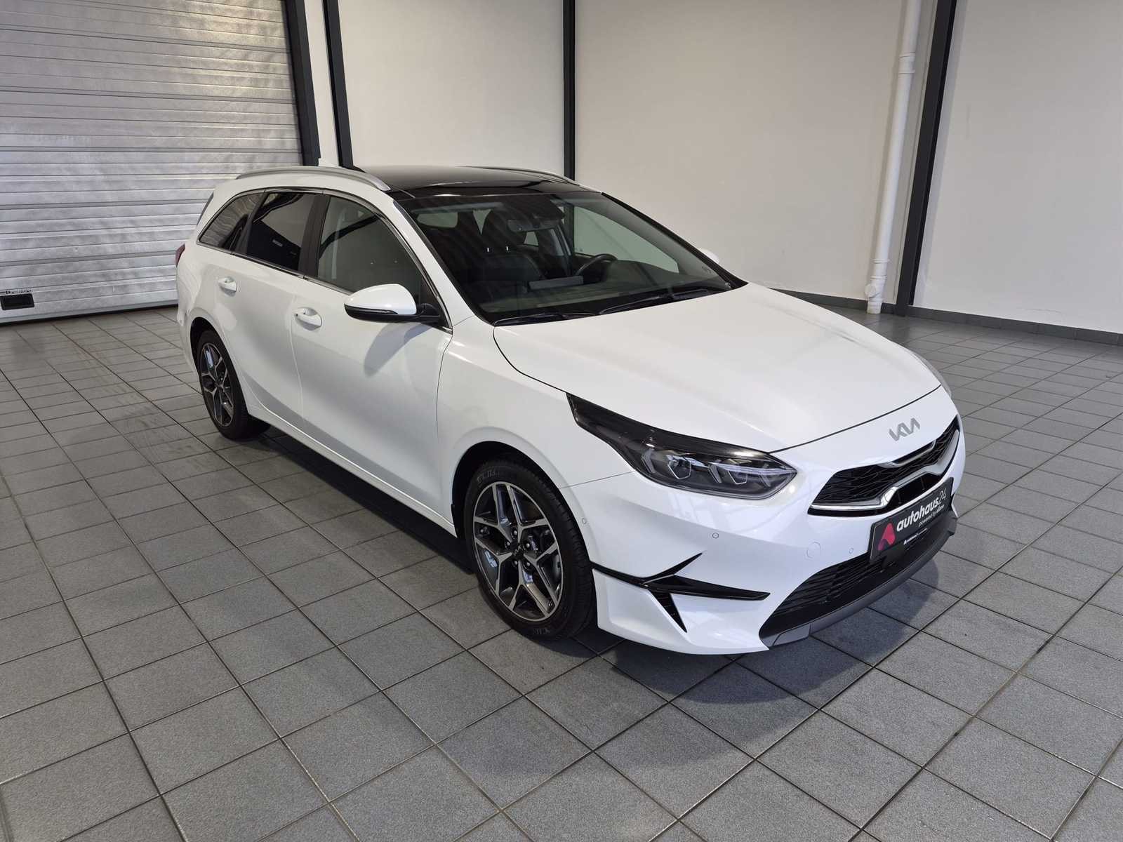 Kia Ceed Sportswagon Kombi KIA Ceed 1.5 T-GDI DCT Platinum Sportswagon Kombi #1