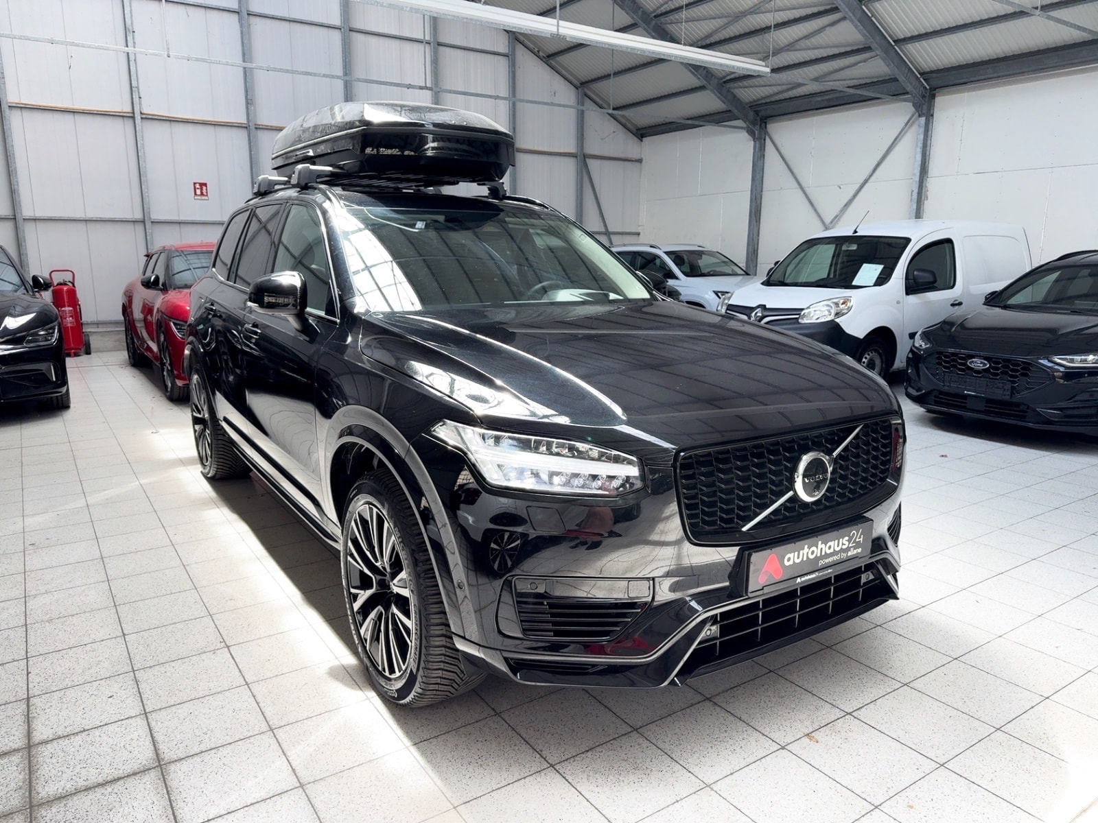 Volvo XC90 SUV / Crossover / Geländewagen VOLVO XC90 T8 AWD Recharge Ultimate Dark Auto Sports Utility Vehicle #1