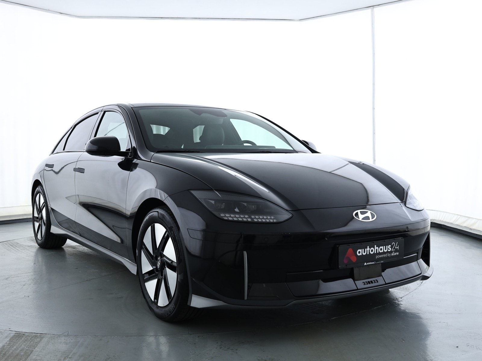 Hyundai IONIQ 6 Limousine HYUNDAI IONIQ 6 77,4kWh 168kW Dynamiq Limousine #1