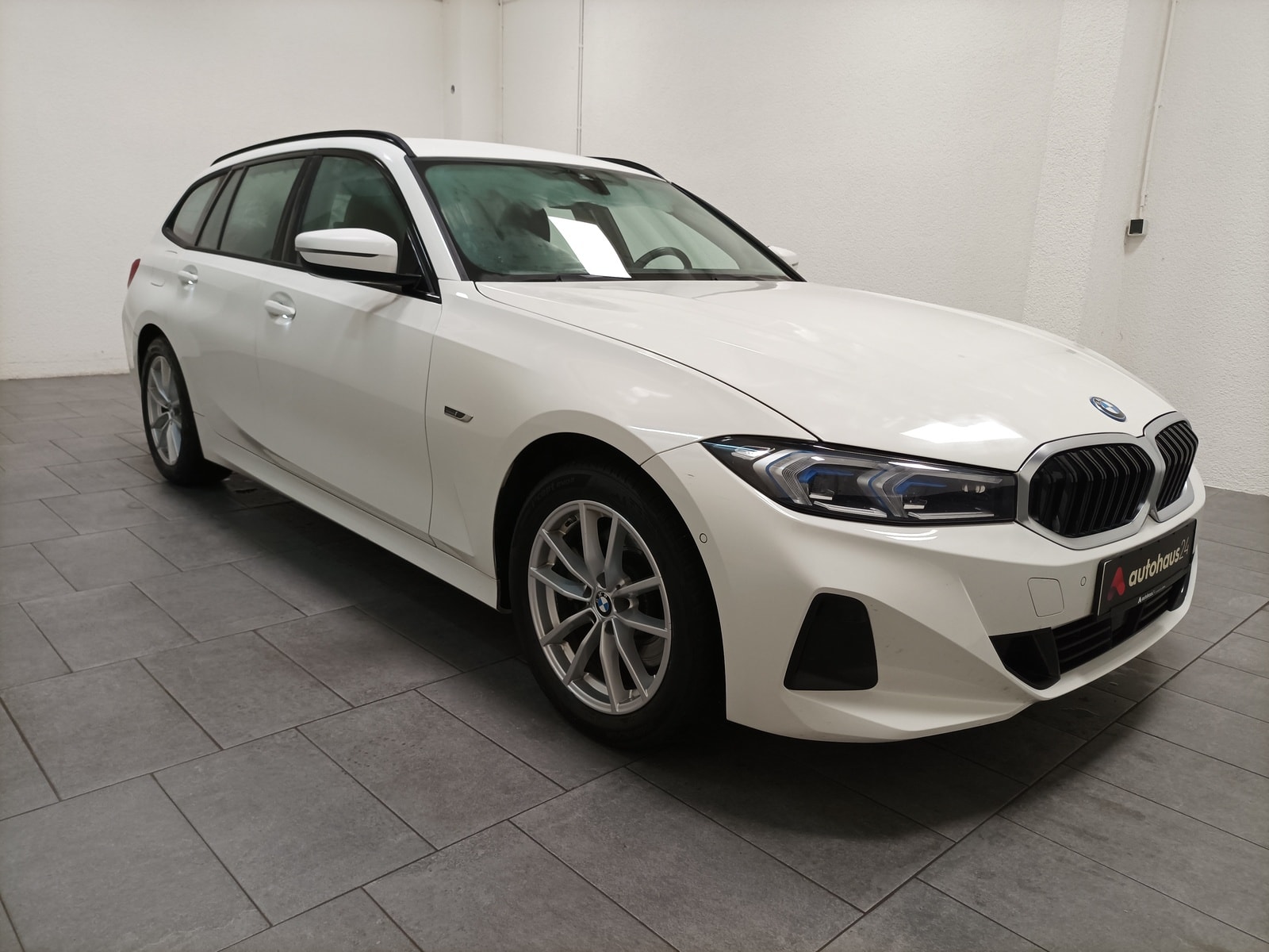 BMW 3er-Reihe Kombi BMW 3er-Reihe 320e Touring Auto Kombi #1