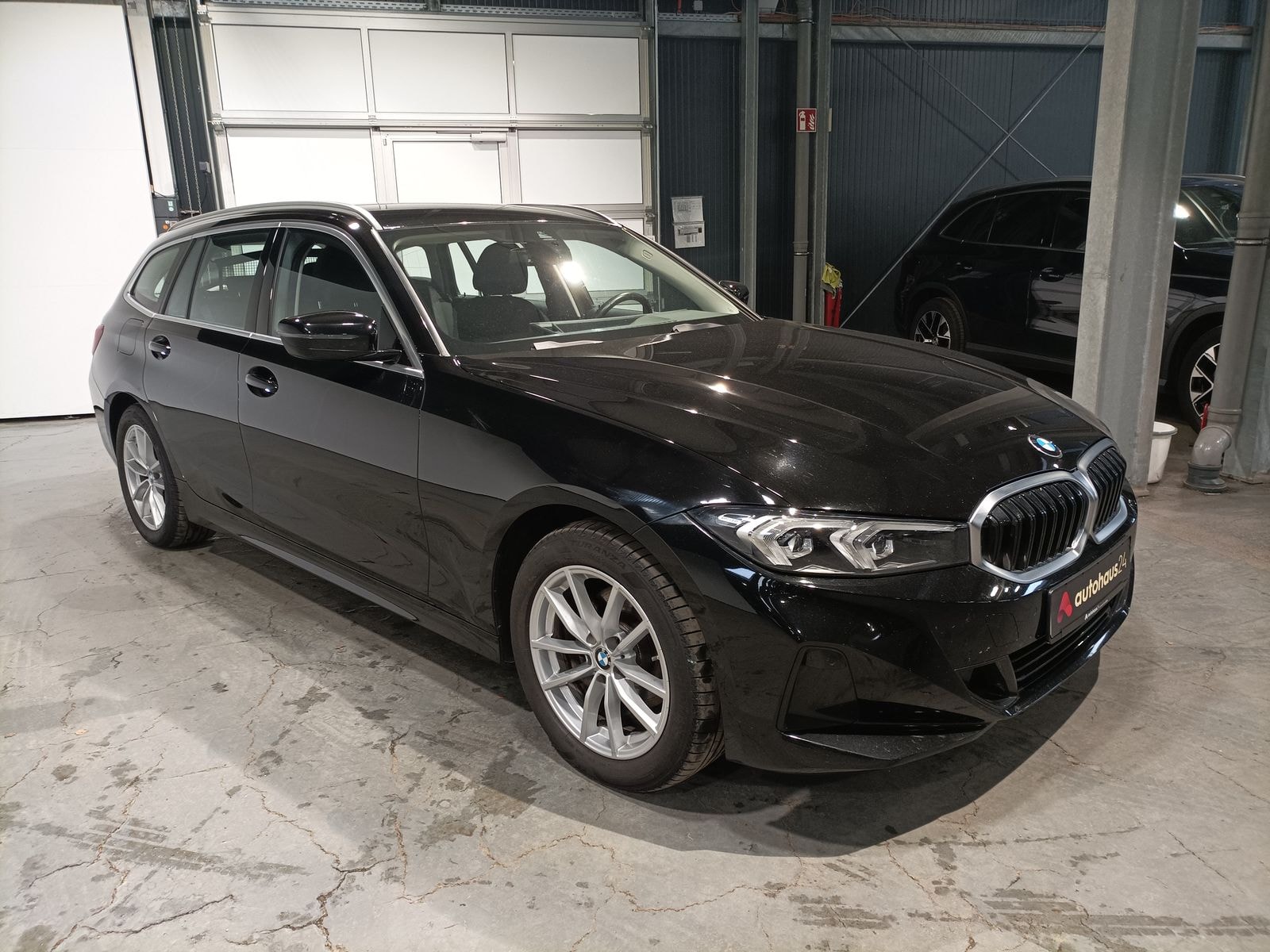 BMW 3er-Reihe Kombi BMW 3er-Reihe 320d xDrive Touring Automatic Kombi #1