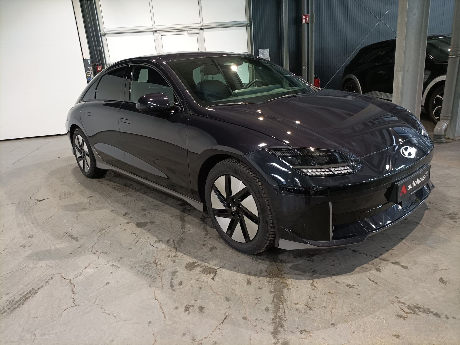 Hyundai IONIQ 6 Limousine HYUNDAI IONIQ 6 77,4kWh 168kW Dynamiq Limousine #1