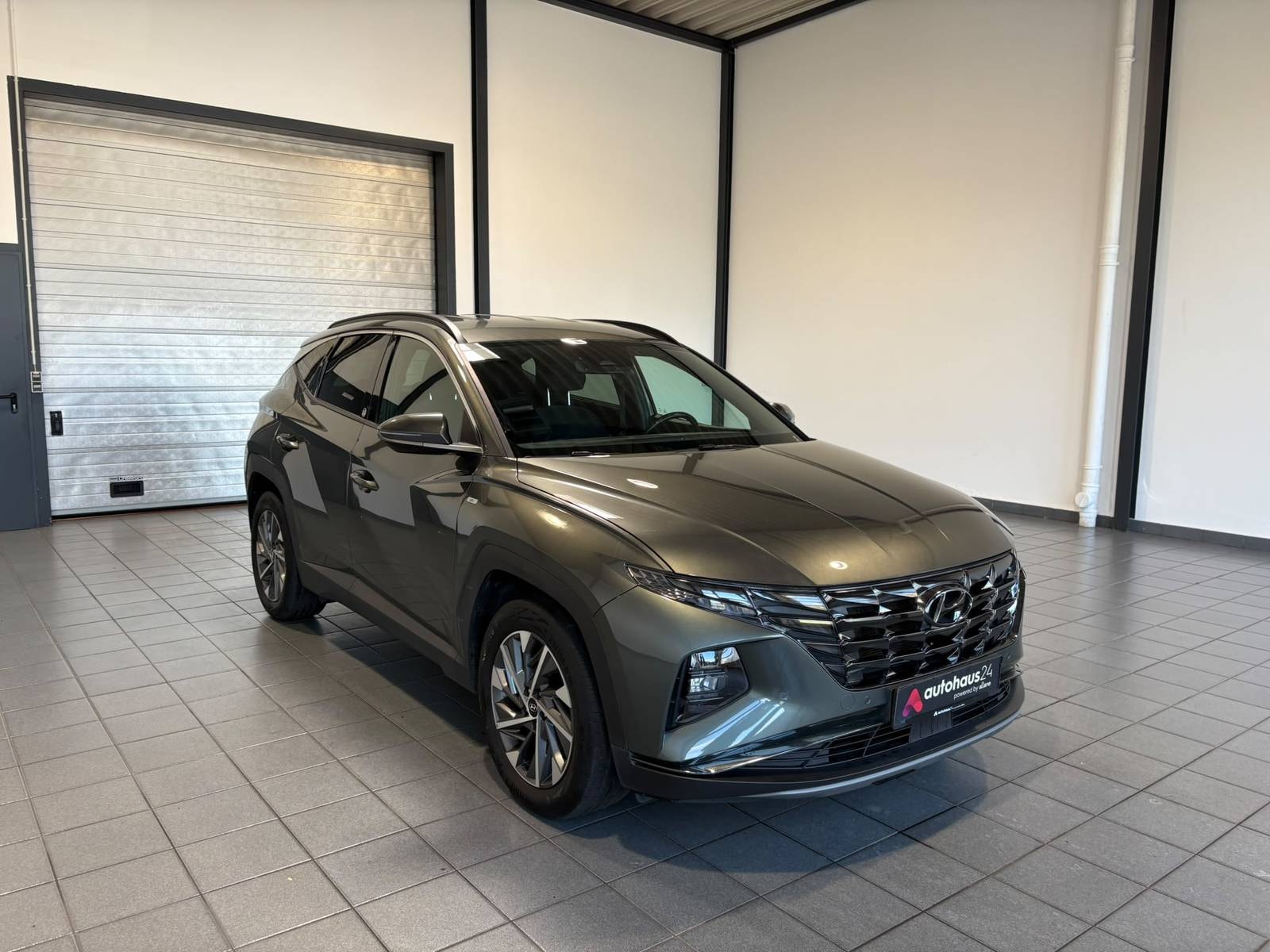 Hyundai Tucson SUV / Crossover / Geländewagen HYUNDAI Tucson 1.6 T-GDI 48V Edition 30+ DCT Sports Utility Vehicle #1