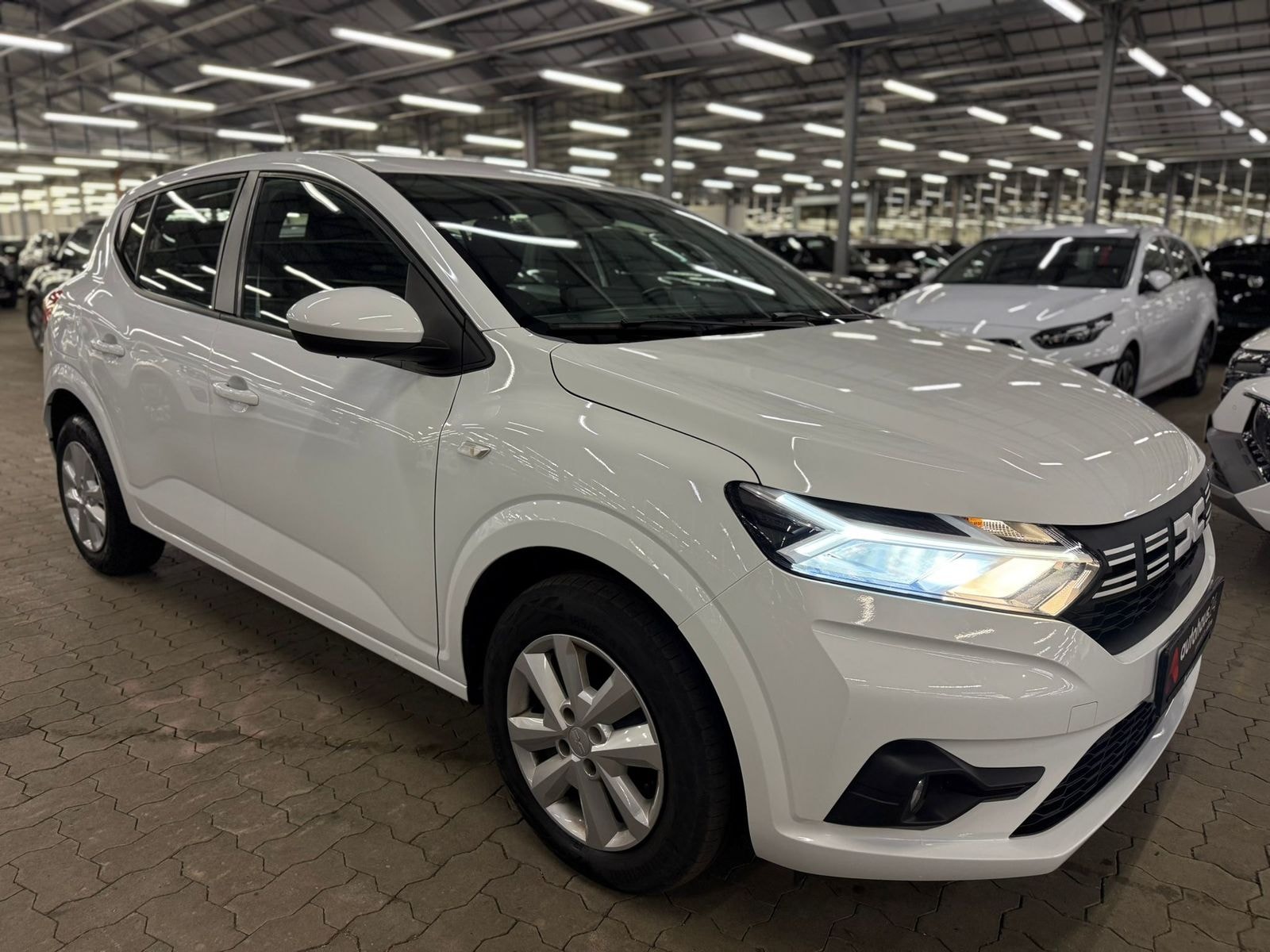 Dacia Sandero Limousine DACIA Sandero TCe 90 Expression Schräghecklimousine #1