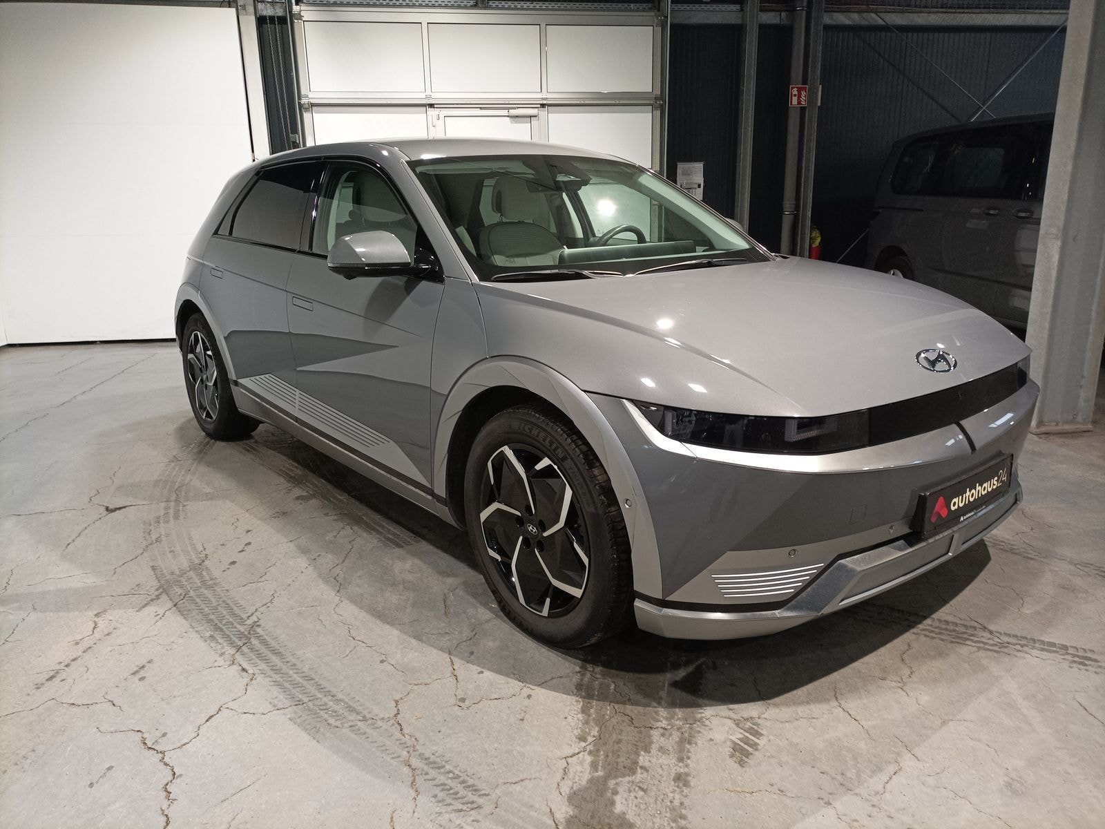 Hyundai IONIQ 5 Limousine HYUNDAI IONIQ 5 77,4 kWh Heckantrieb Sports Utility Vehicle #1