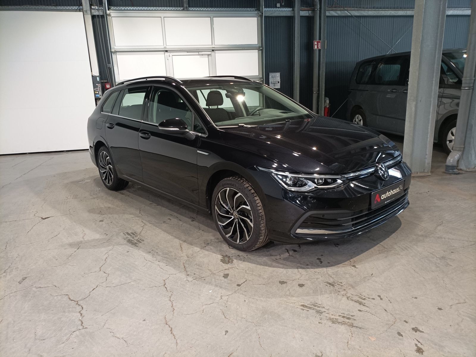 Volkswagen Golf Kombi VOLKSWAGEN Golf 2.0 TDI SCR DSG Style Variant Kombi #1