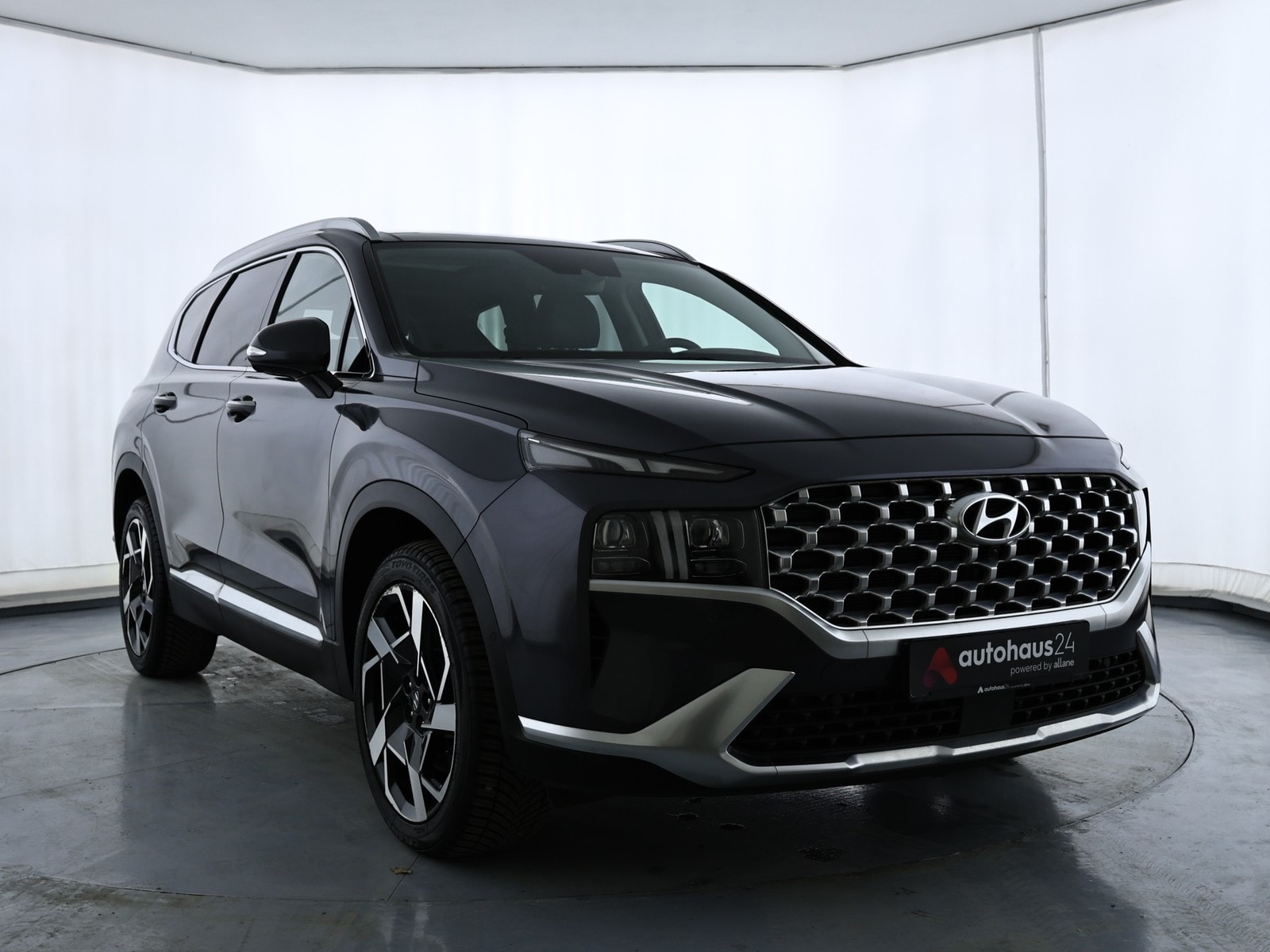 Hyundai Santa Fe SUV / Crossover / Geländewagen HYUNDAI Santa Fe 2.2 CRDi Prime 4WD DCT Sports Utility Vehicle #1