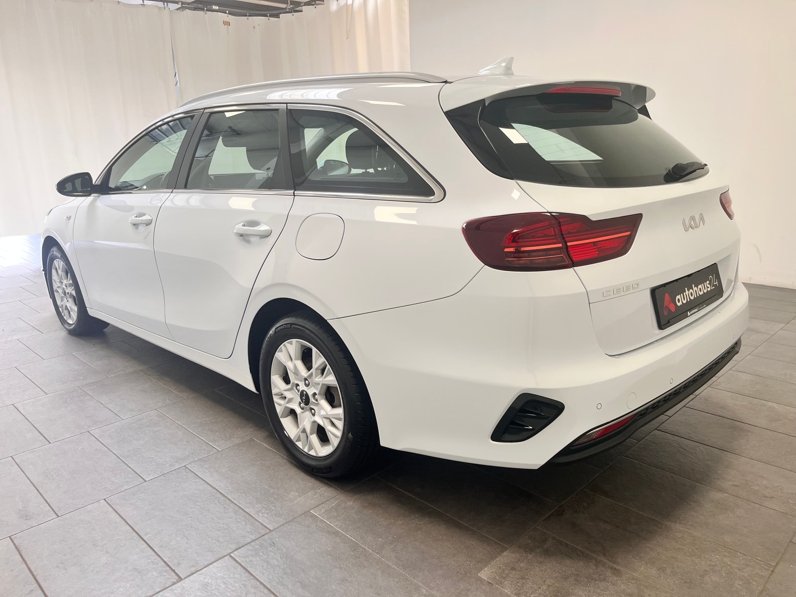 Kia Ceed Kombi Ceed 1.6 CRDi Mild Hybrid Vision (EURO 6d) #4