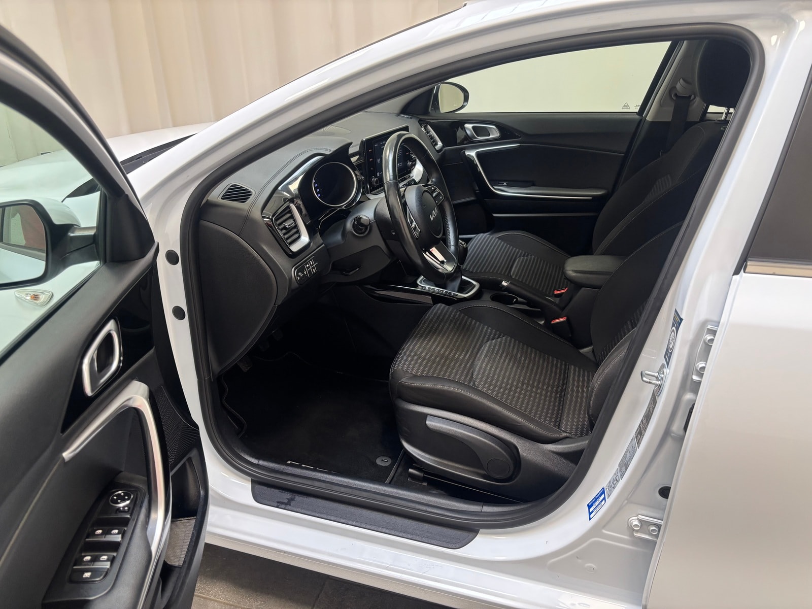 Kia Ceed Kombi Ceed 1.6 CRDi Mild Hybrid Vision (EURO 6d) #8