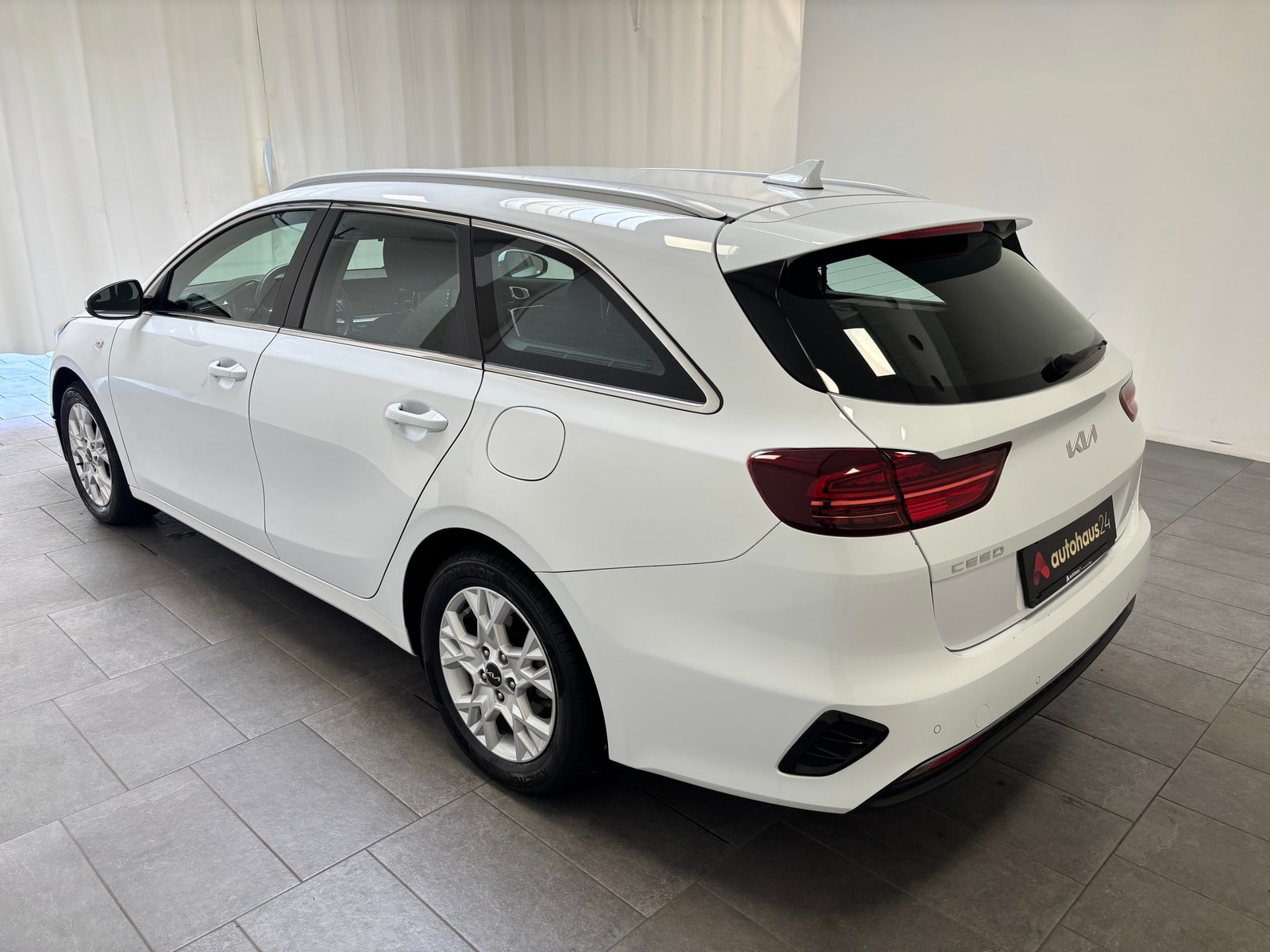 Kia Ceed Kombi Ceed 1.6 CRDi Mild Hybrid Vision (EURO 6d) #4