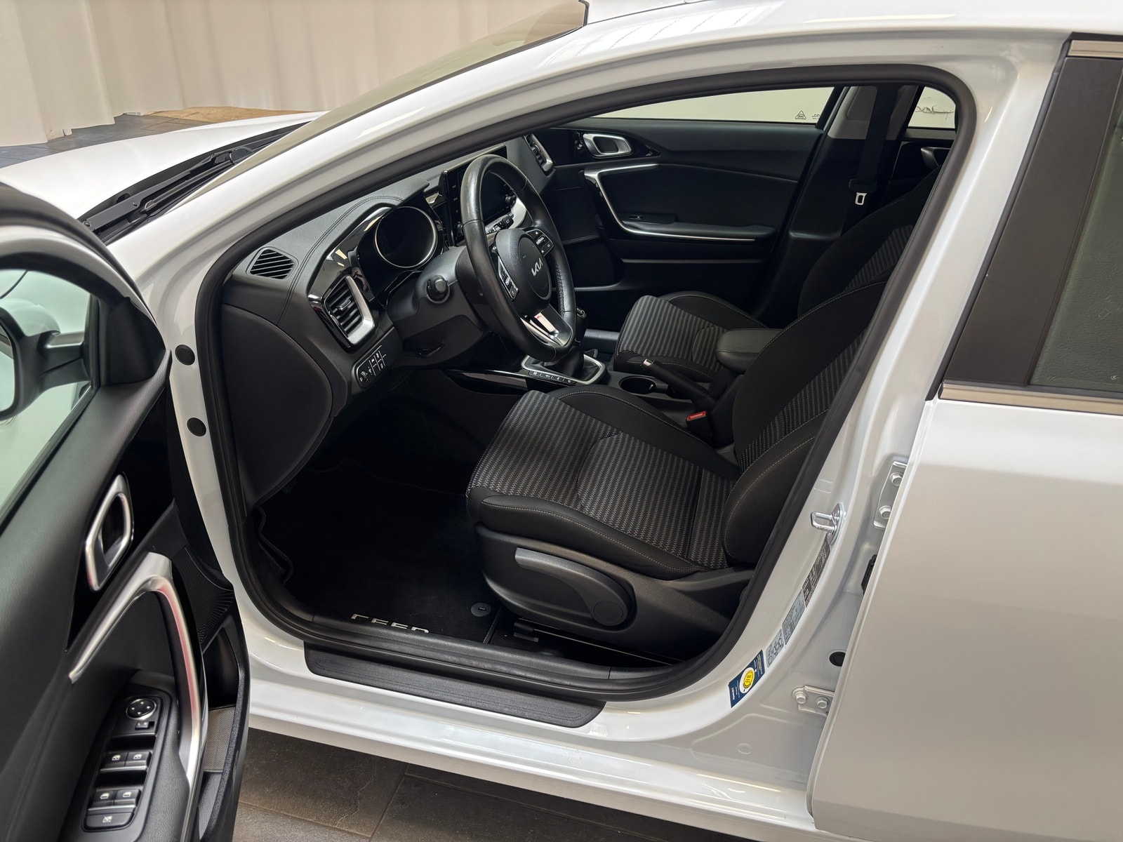 Kia Ceed Kombi Ceed 1.6 CRDi Mild Hybrid Vision (EURO 6d) #8