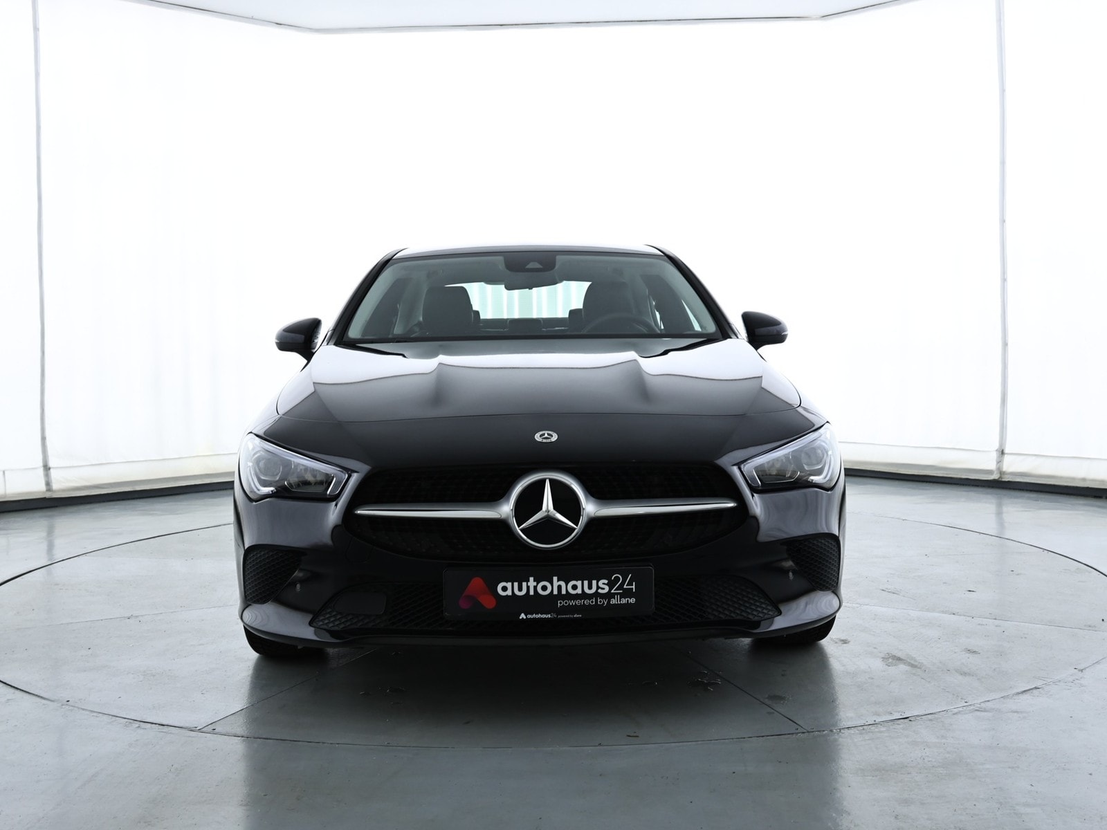Mercedes Benz CLA-Klasse Limousine CLA 180 #2