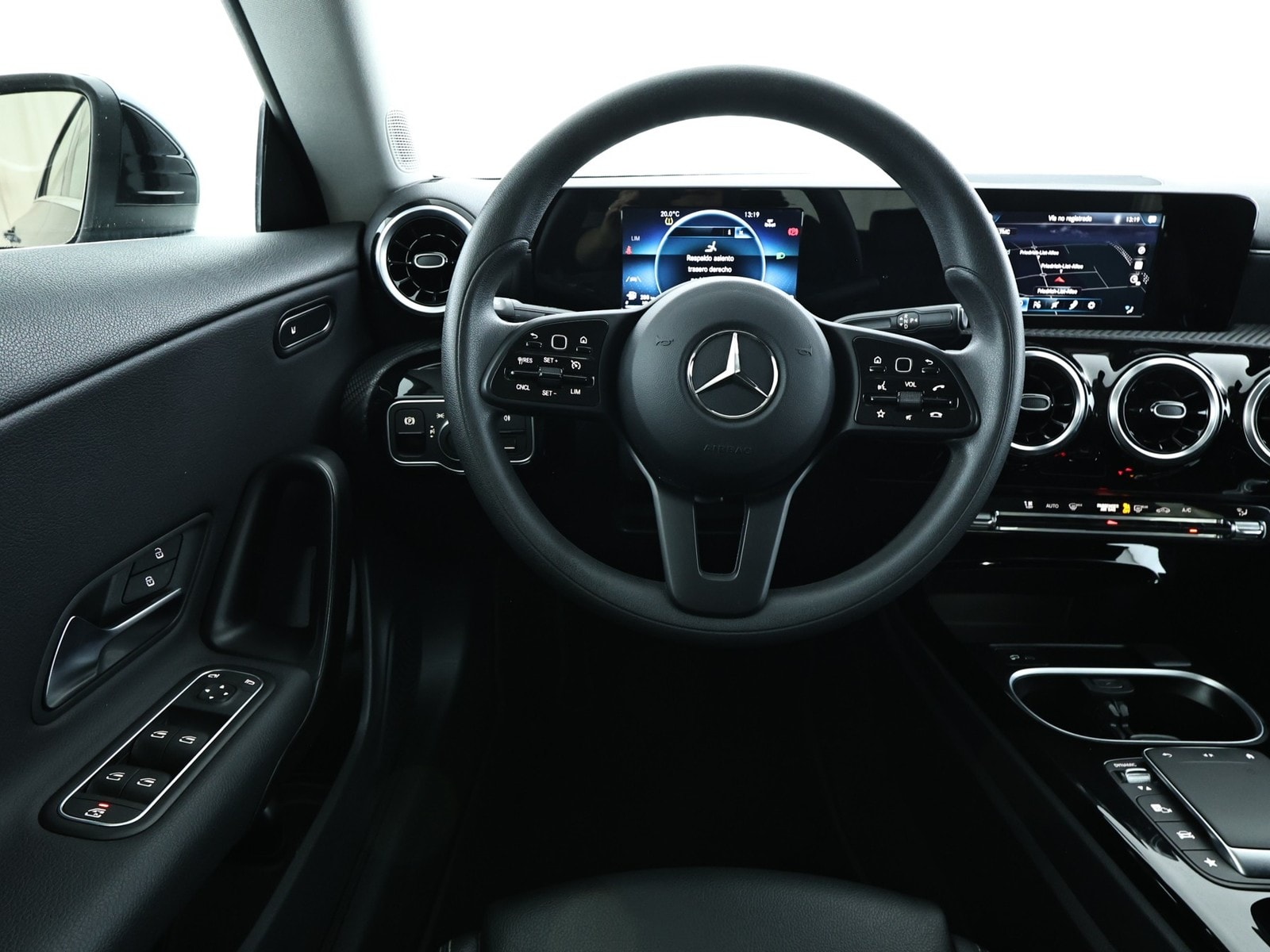 Mercedes Benz CLA-Klasse Limousine CLA 180 #10