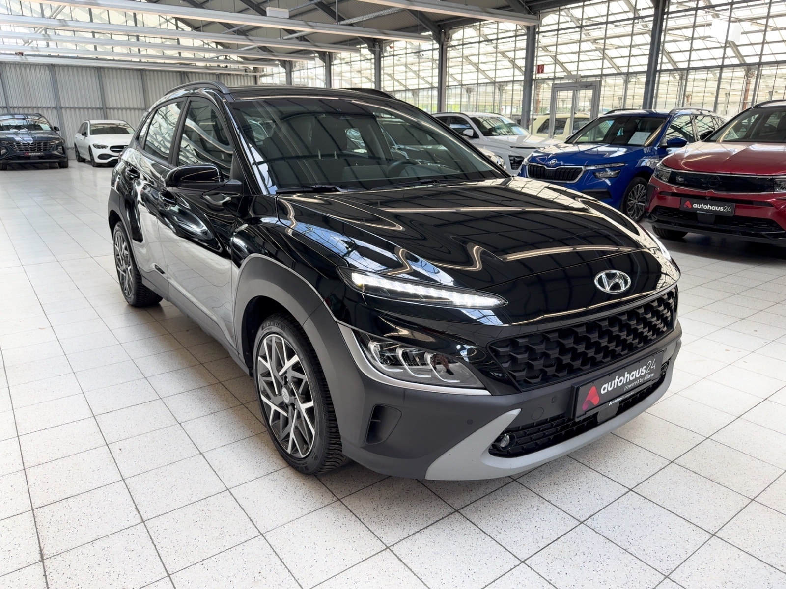 Hyundai Kona SUV / Crossover / Geländewagen HYUNDAI Kona 1.6 GDi Hybrid Trend DCT Sports Utility Vehicle #1