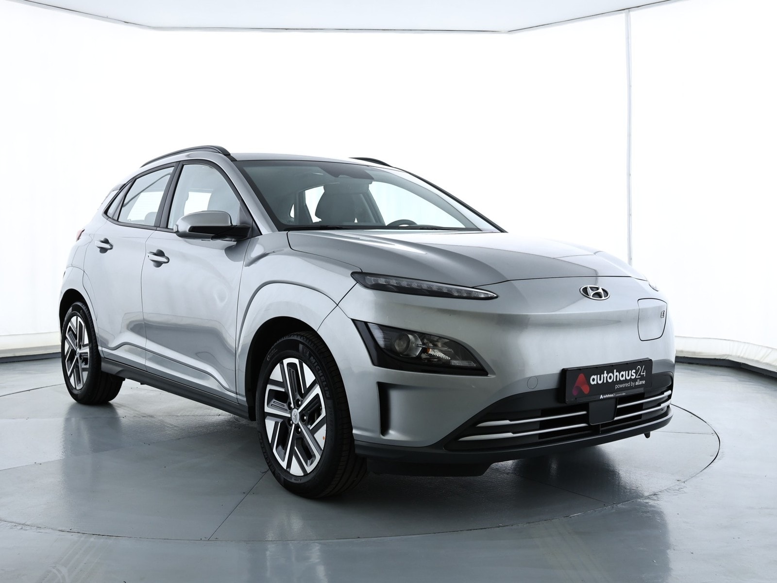 Hyundai Kona SUV / Crossover / Geländewagen HYUNDAI Kona ELEKTRO 100kW Sports Utility Vehicle #1