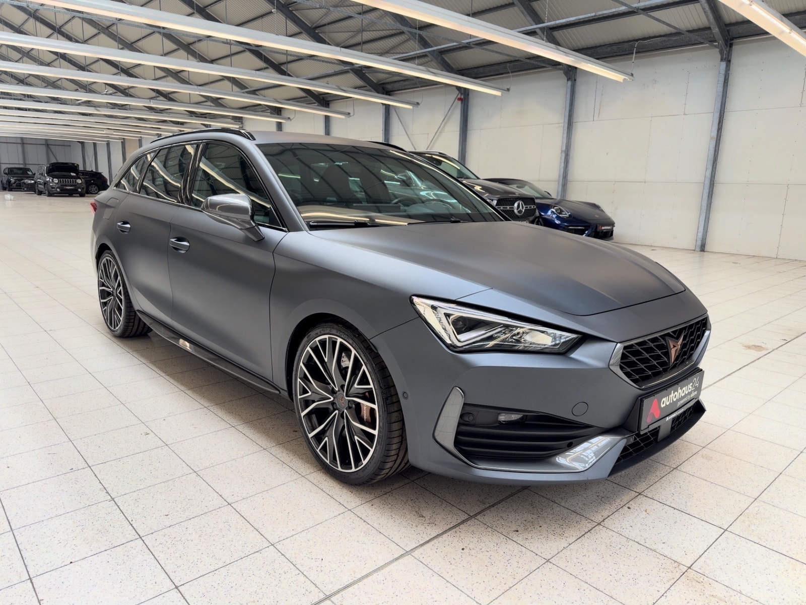 CUPRA Leon Kombi CUPRA Leon 2.0 TSI 180kW DSG Sportstourer Kombi #1