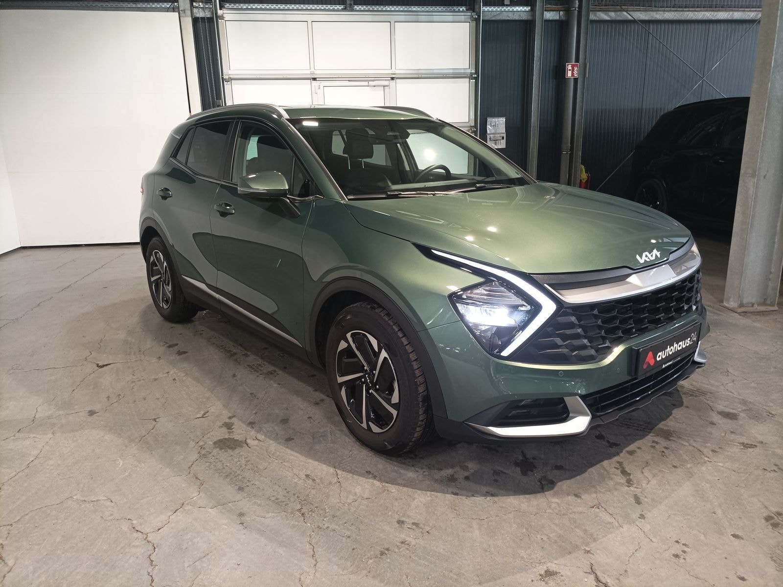 Kia Sportage SUV / Crossover / Geländewagen KIA Sportage 1.6 CRDi EcoDynamics+ Vision Sports Utility Vehicle #1