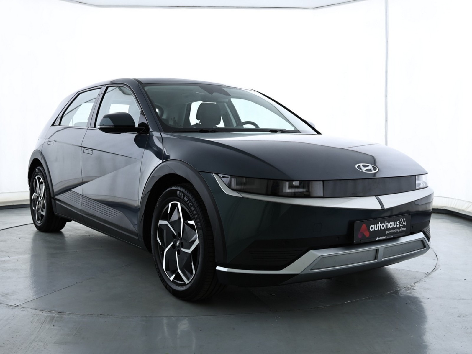 Hyundai IONIQ 5 Limousine HYUNDAI IONIQ 5 77,4 kWh Heckantrieb Sports Utility Vehicle #1