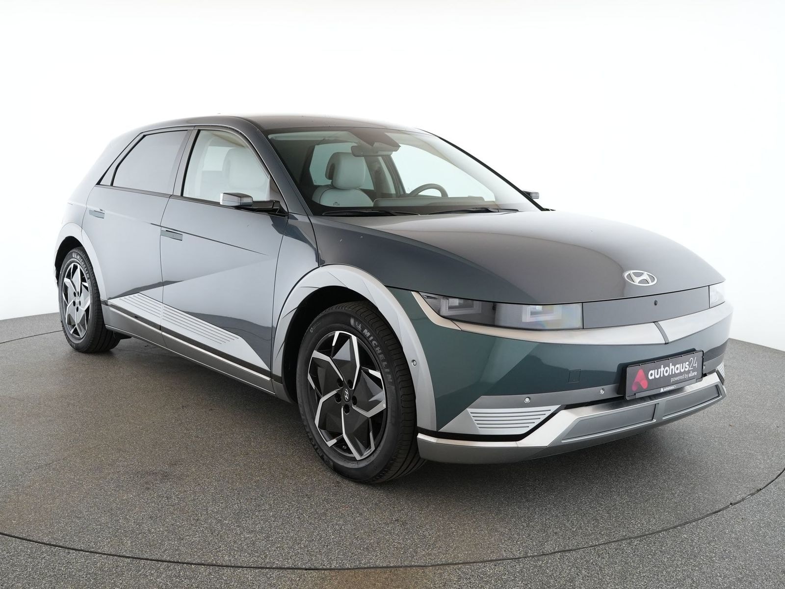 Hyundai IONIQ 5 Limousine HYUNDAI IONIQ 5 77,4 kWh Allradantrieb Sports Utility Vehicle #1