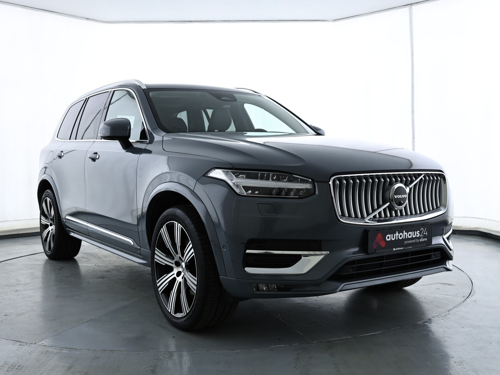 Volvo XC90 SUV / Crossover / Geländewagen VOLVO XC90 B5 D AWD Plus Bright Auto Sports Utility Vehicle #1