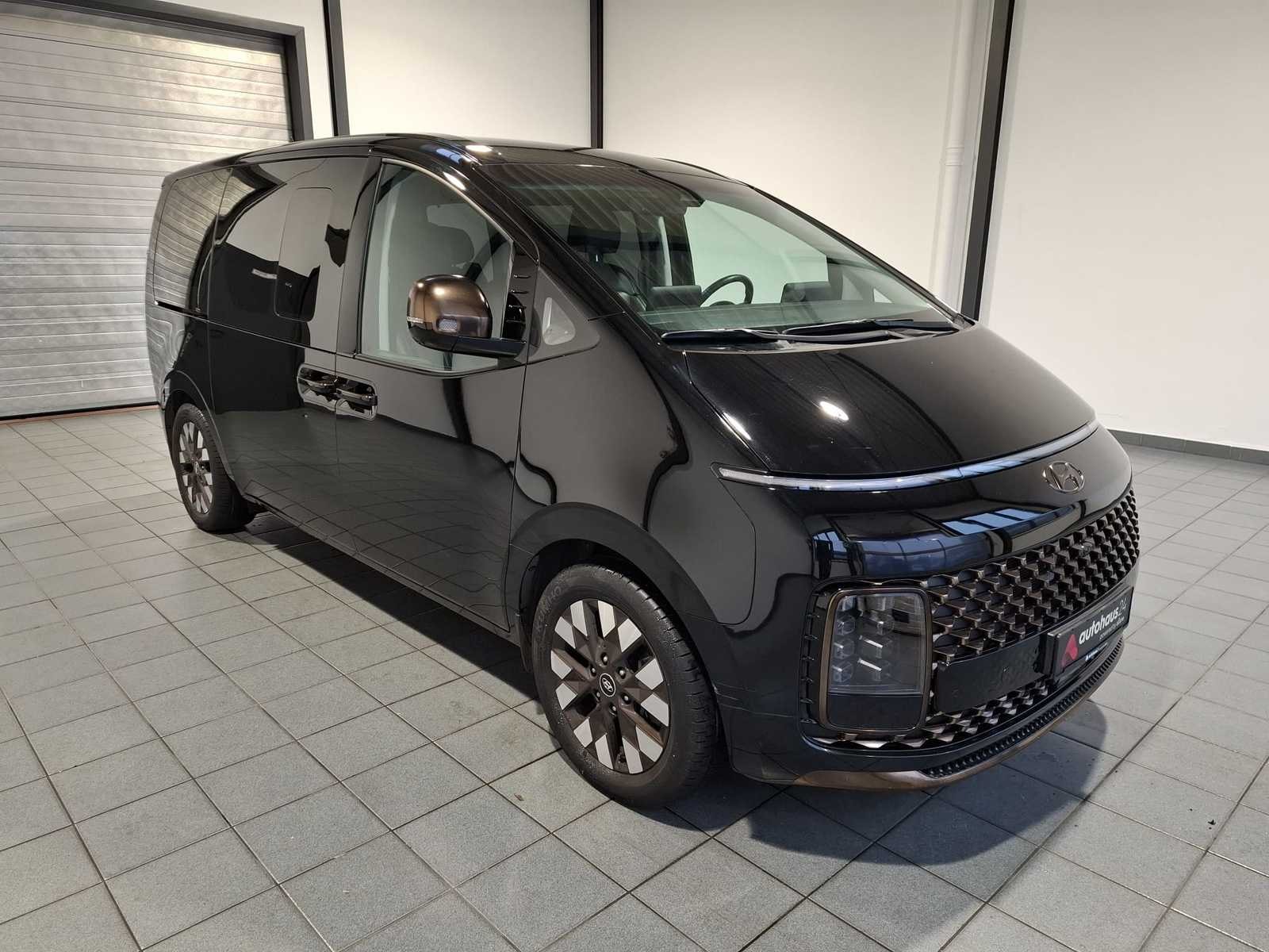 Hyundai Staria Kleinbus / Van HYUNDAI Staria 2.2 CRDi Signature Automatik 2WD Van #1