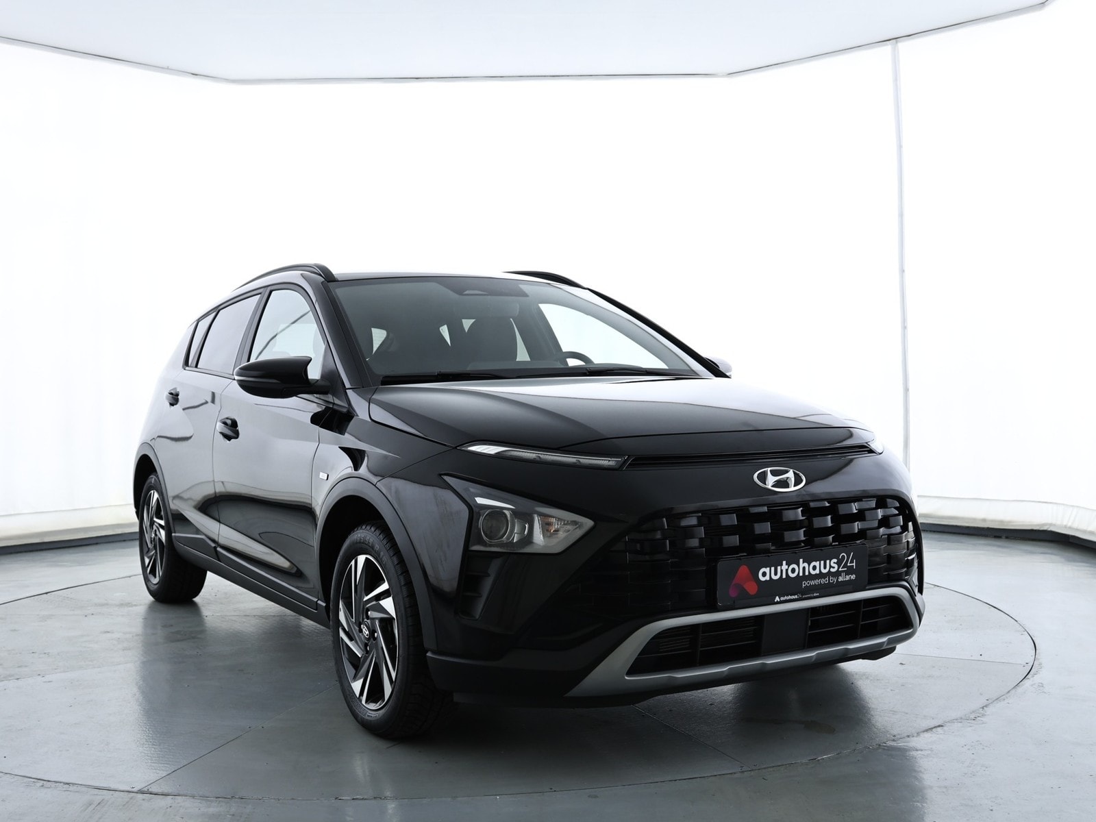 Hyundai Bayon SUV / Crossover / Geländewagen HYUNDAI Bayon 1.0 T-GDI 48V-Hybrid Connect & Go DCT Sports Utility Vehicle #1