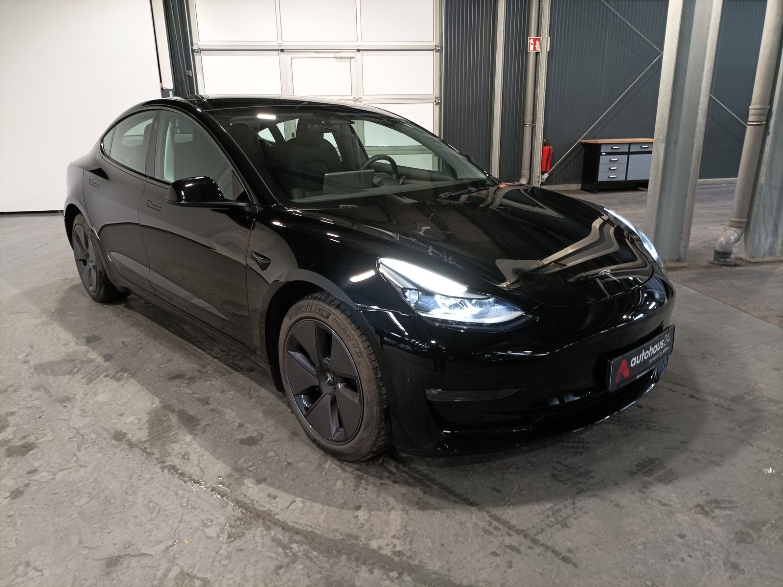TESLA Model 3 Limousine TESLA Model 3 Allradantrieb mit Dualmotor Long Range Limousine #1