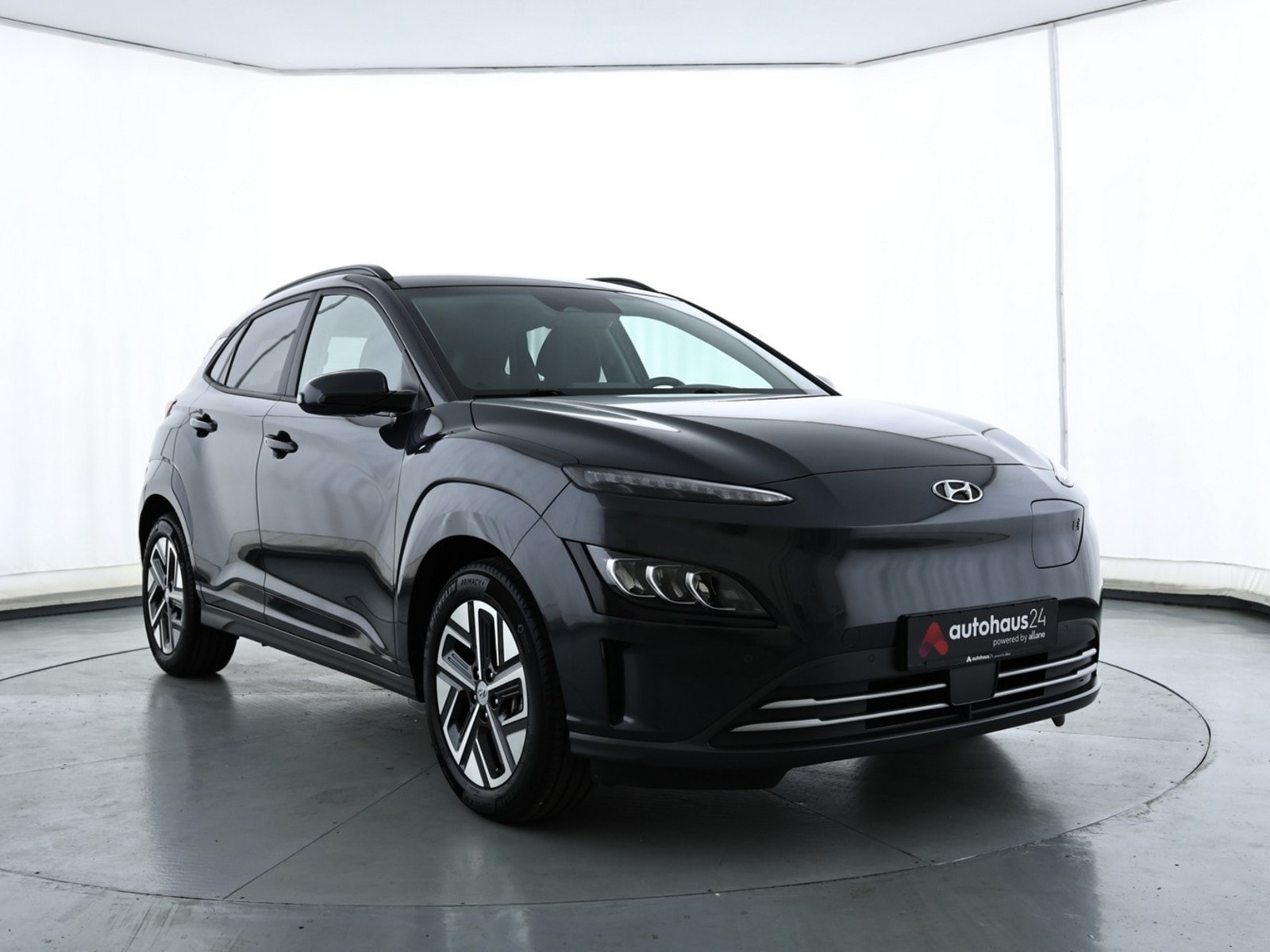 Hyundai Kona SUV / Crossover / Geländewagen HYUNDAI Kona ELEKTRO 100kW Advantage-Paket Sports Utility Vehicle #1