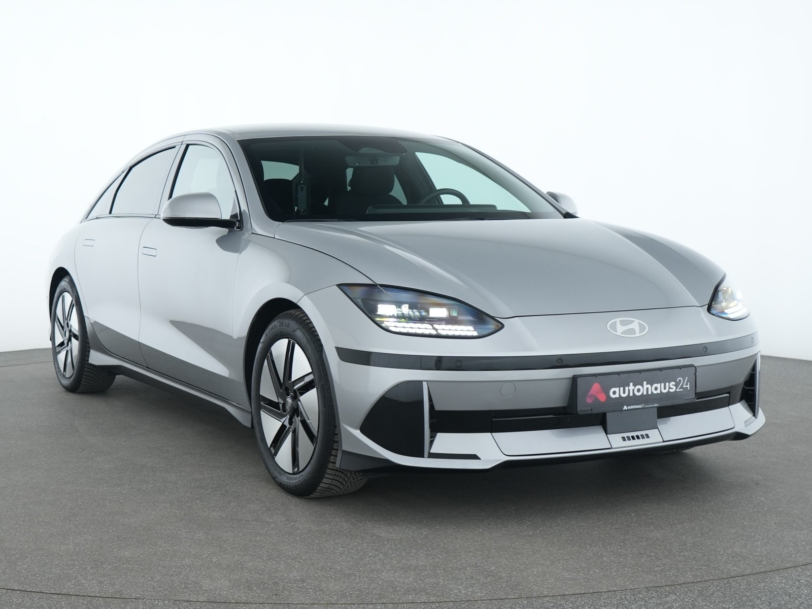 Hyundai IONIQ 6 Limousine HYUNDAI IONIQ 6 77,4kWh 168kW Dynamiq Limousine #1