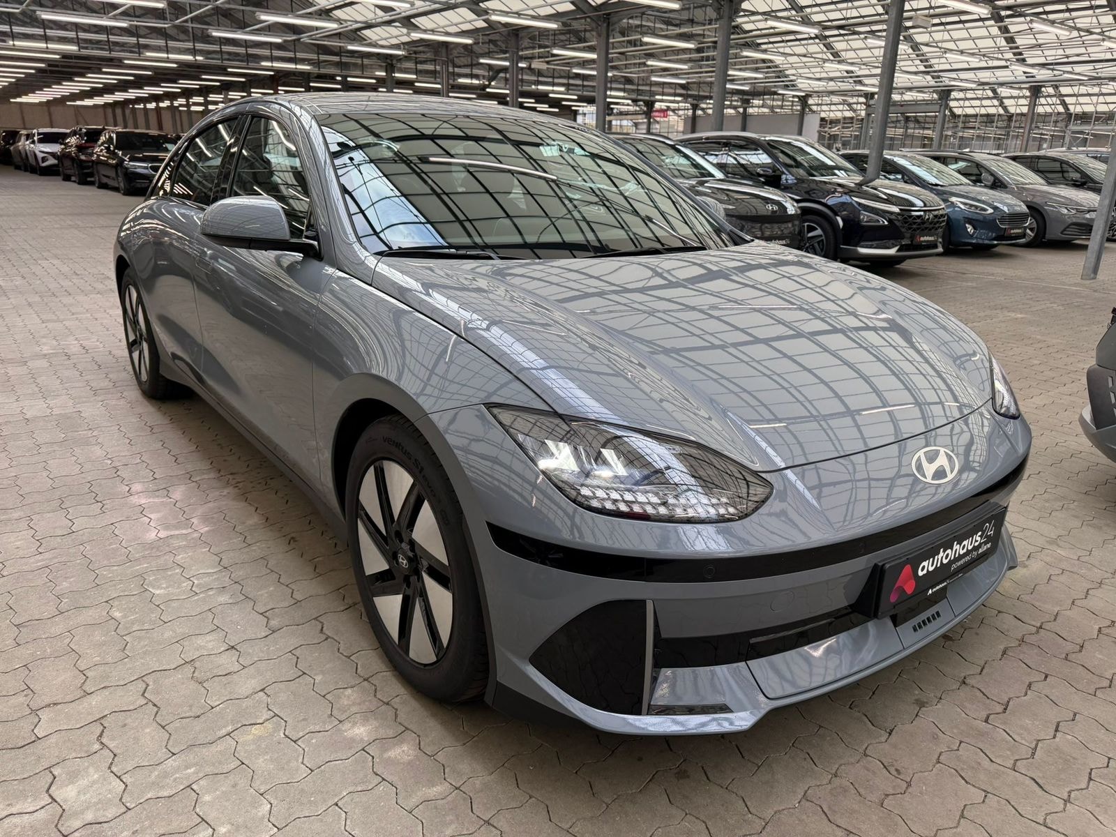 Hyundai IONIQ 6 Limousine HYUNDAI IONIQ 6 77,4kWh 168kW Dynamiq Limousine #1