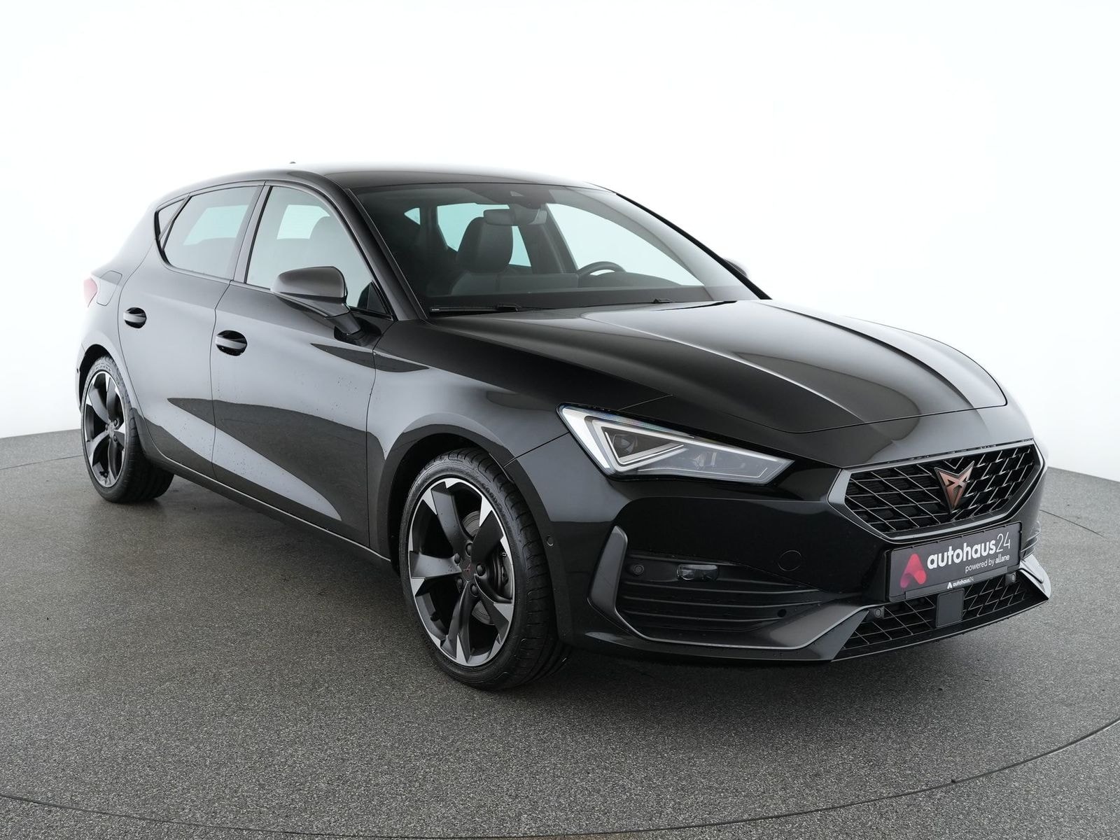 SEAT Leon Limousine CUPRA Leon 2.0 TSI 140kW DSG Schräghecklimousine #1