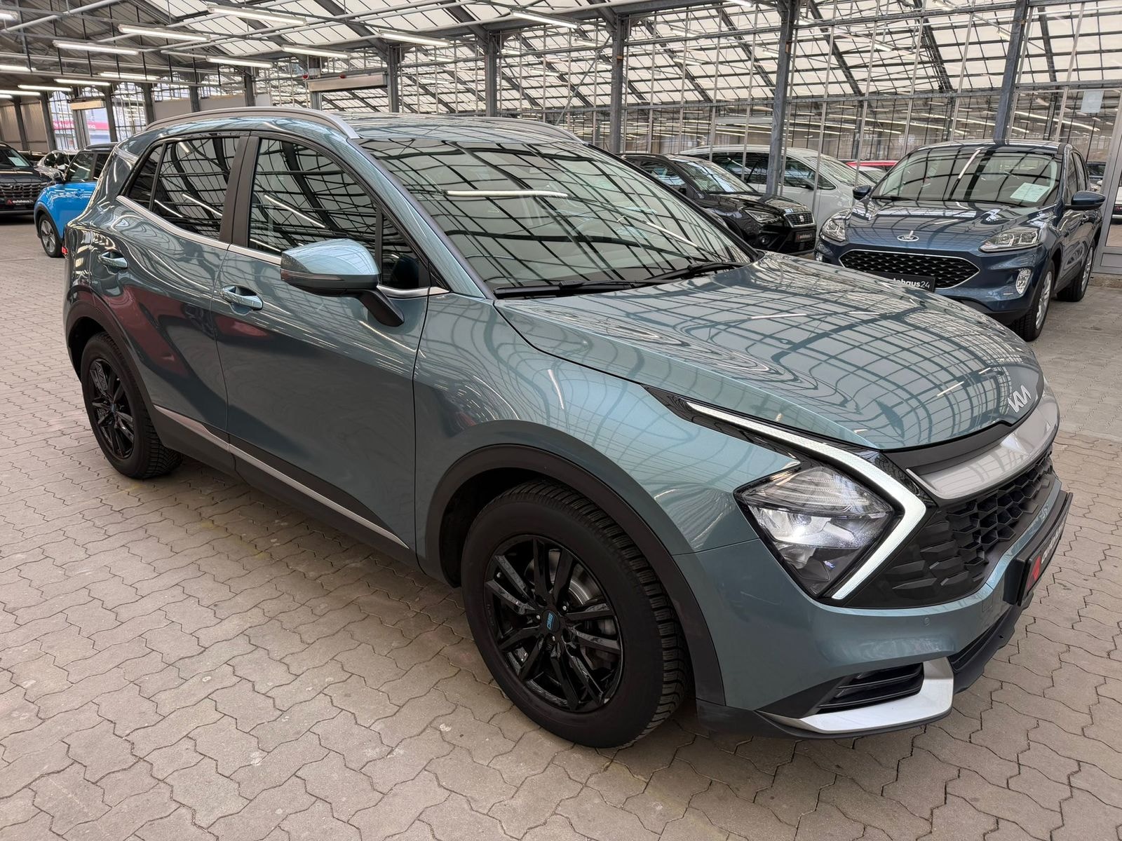 Kia Sportage SUV / Crossover / Geländewagen KIA Sportage 1.6 T-GDI EcoDynamics+ 110kW Vision DCT Sports Utility Vehicle #1