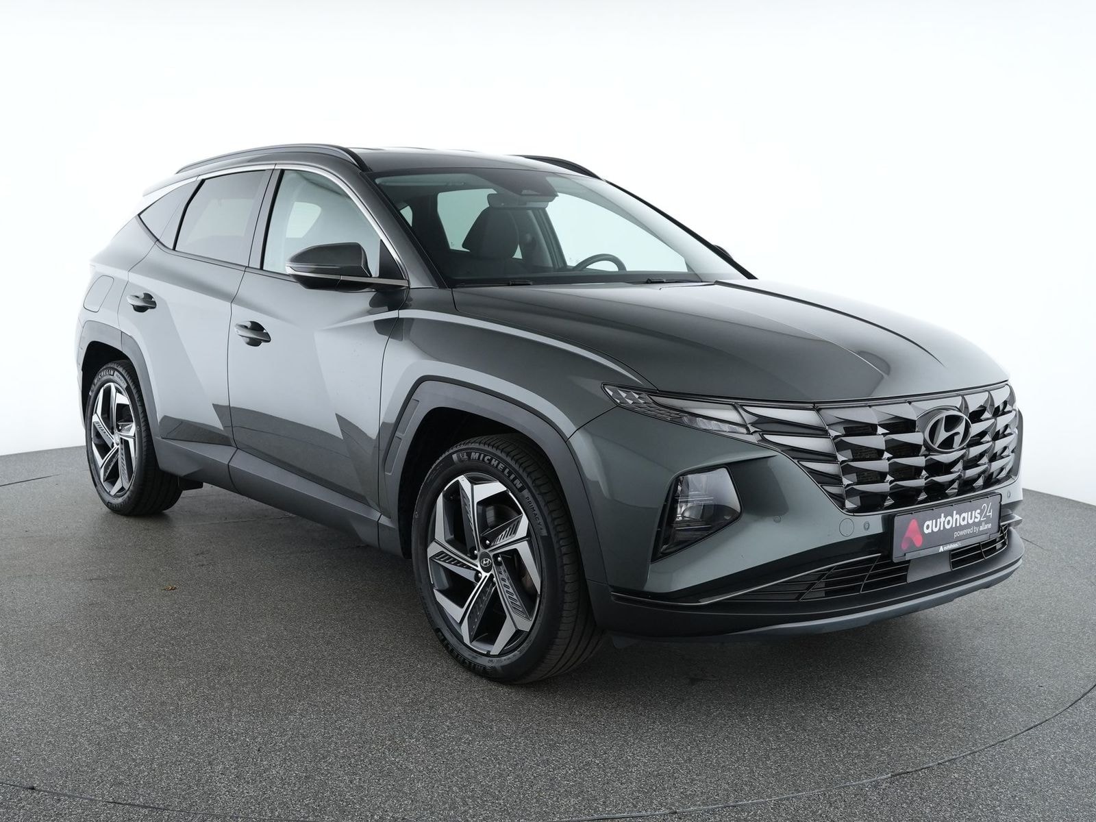 Hyundai Tucson SUV / Crossover / Geländewagen HYUNDAI Tucson 1.6 T-GDI Plug-in Hybrid 4WD Auto Sports Utility Vehicle #1