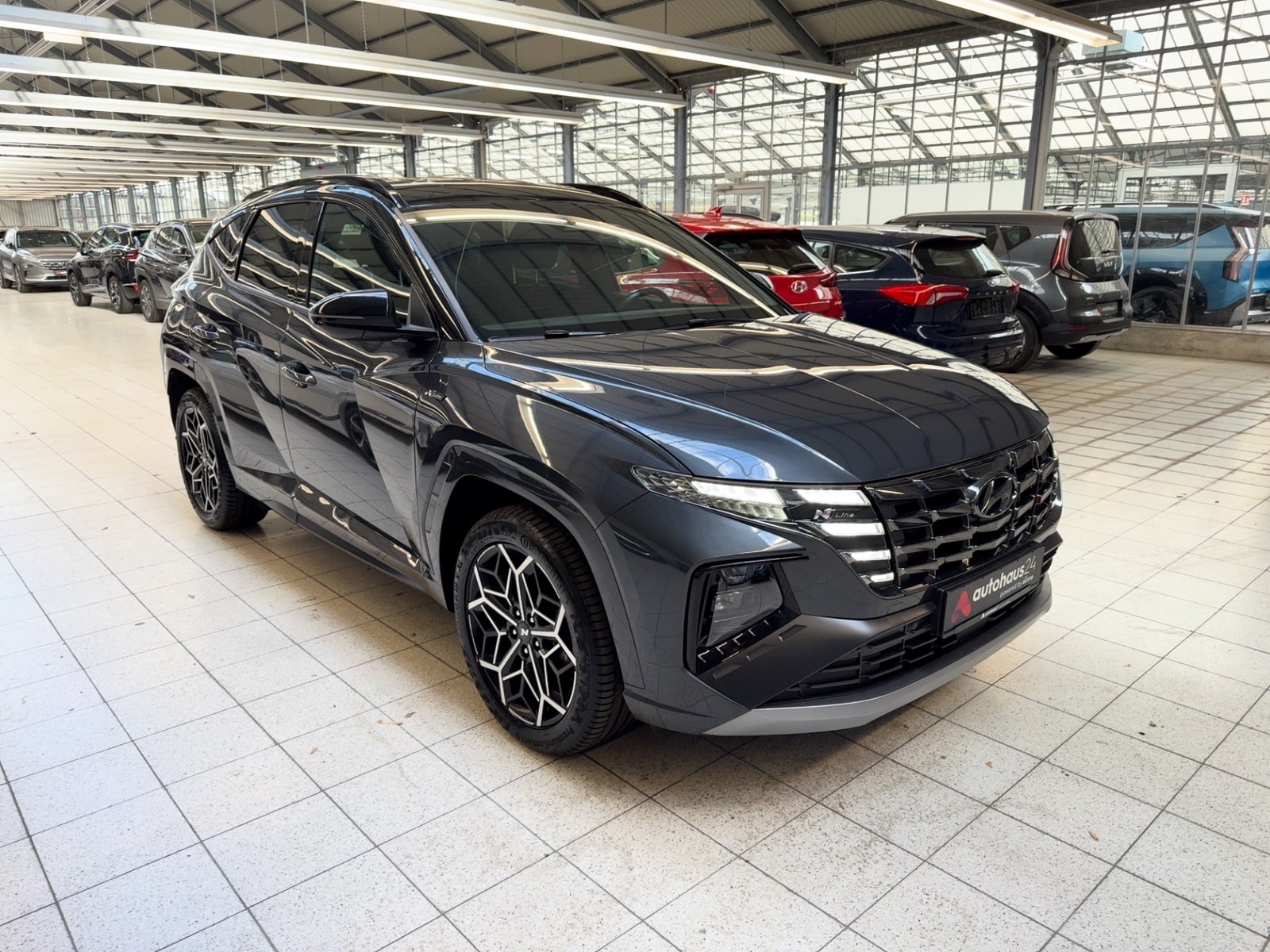 Hyundai Tucson SUV / Crossover / Geländewagen HYUNDAI Tucson 1.6 T-GDI Plug-in Hybrid 4WD Auto Sports Utility Vehicle #1