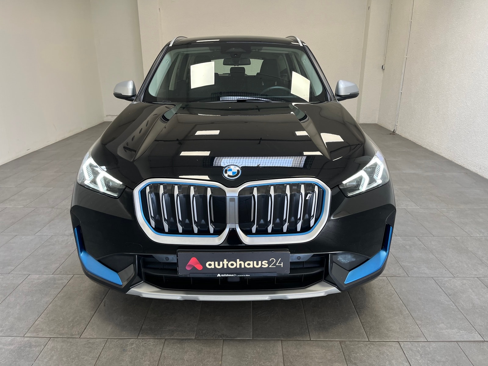 BMW iX1 SUV iX1 xDrive30 xLine #2