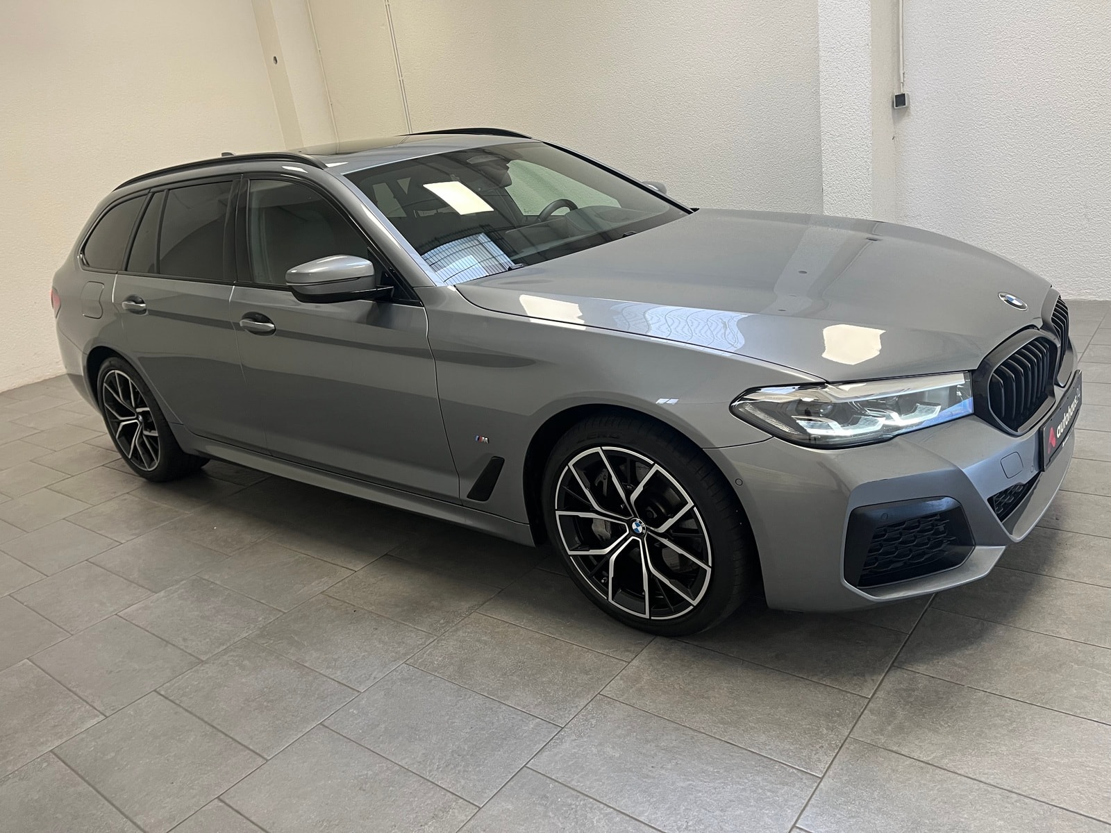 BMW 5er-Reihe Kombi BMW 5er-Reihe 540d xDrive Touring A Kombi #1
