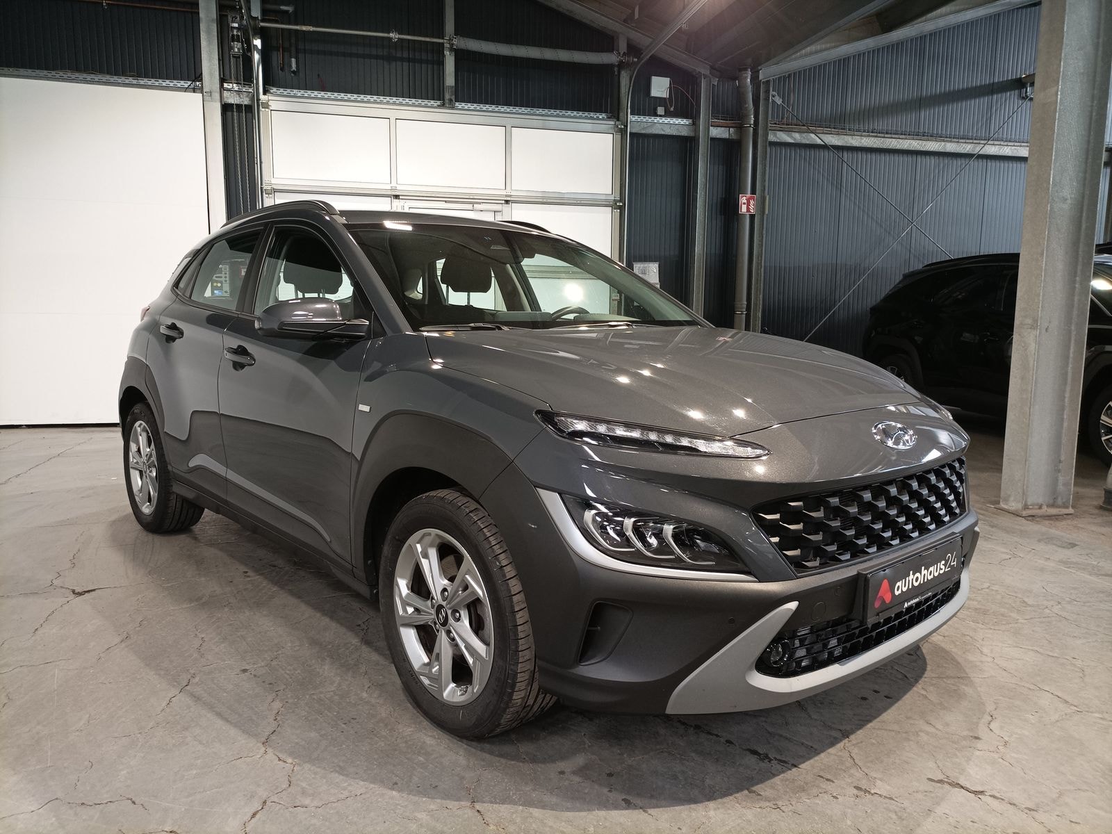 Hyundai Kona SUV / Crossover / Geländewagen HYUNDAI Kona 1.0 T-GDI 48V-Hybrid Trend iMT Sports Utility Vehicle #1