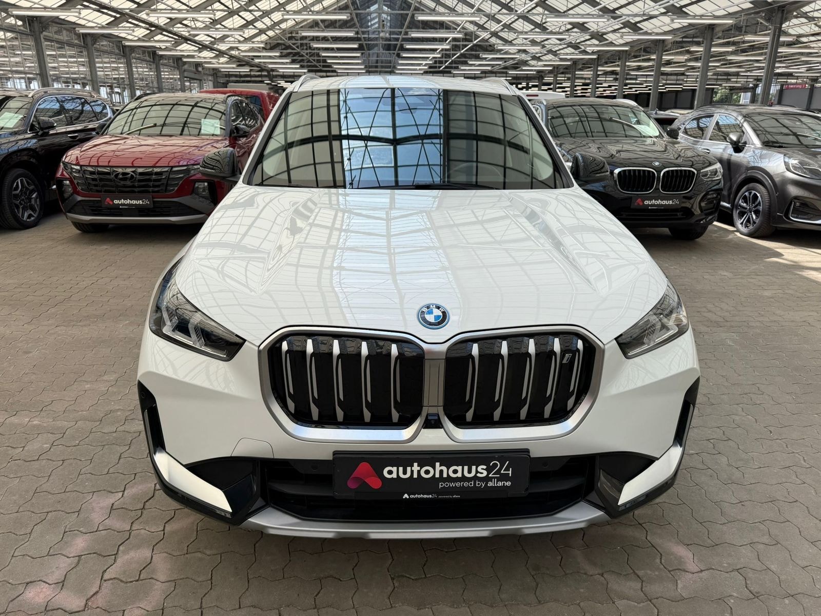 BMW iX1 SUV iX1 xDrive30 xDrive xLine #2