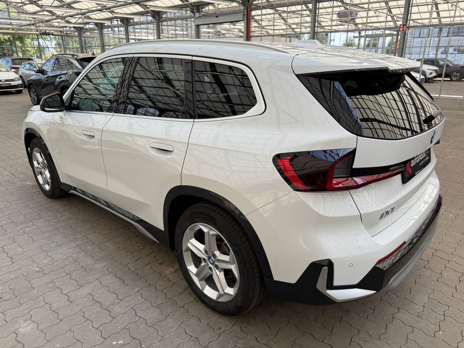 BMW iX1 SUV iX1 xDrive30 xDrive xLine #4