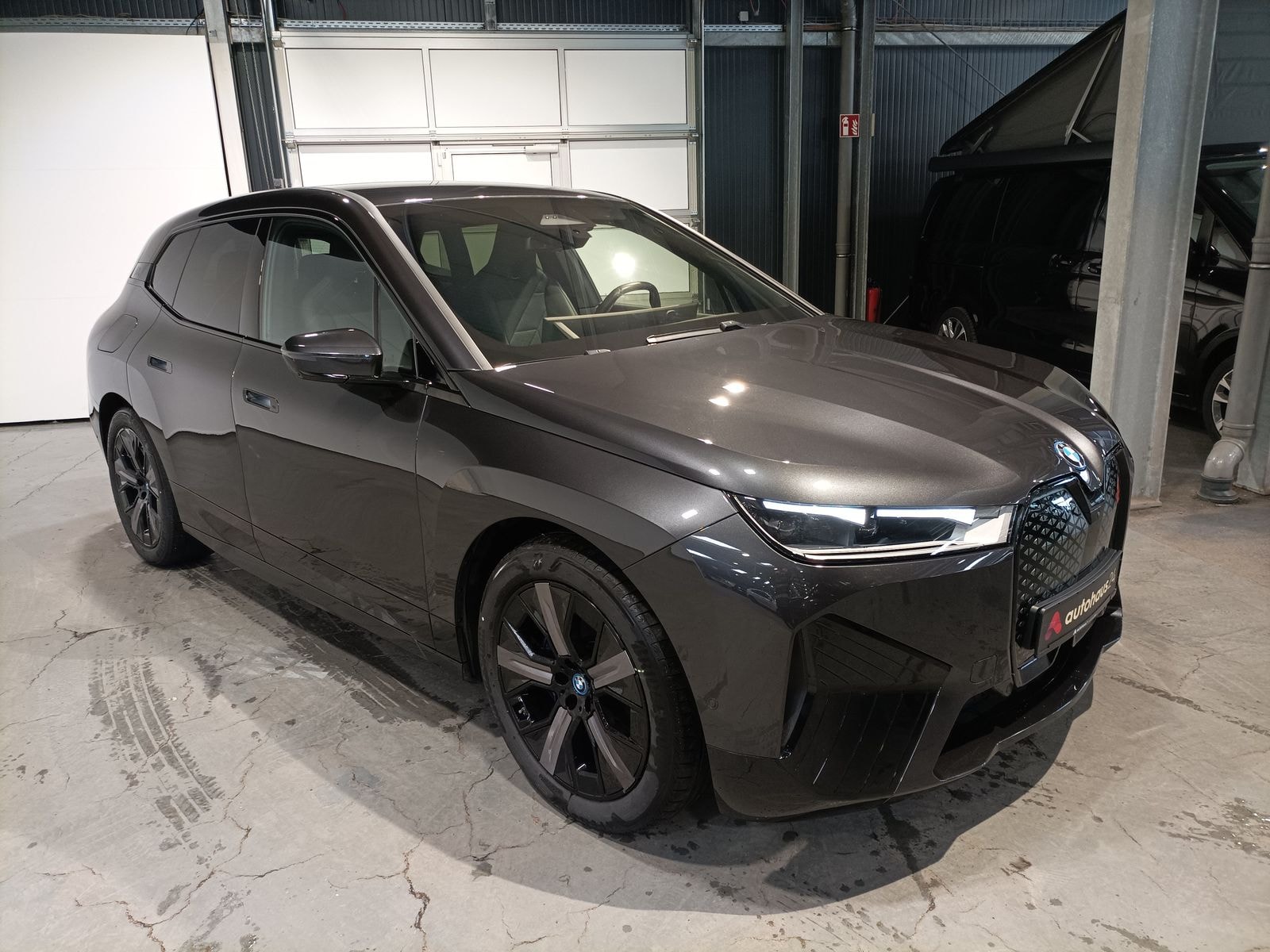 BMW iX SUV / Crossover / Geländewagen BMW iX xDrive40 Sports Utility Vehicle #1