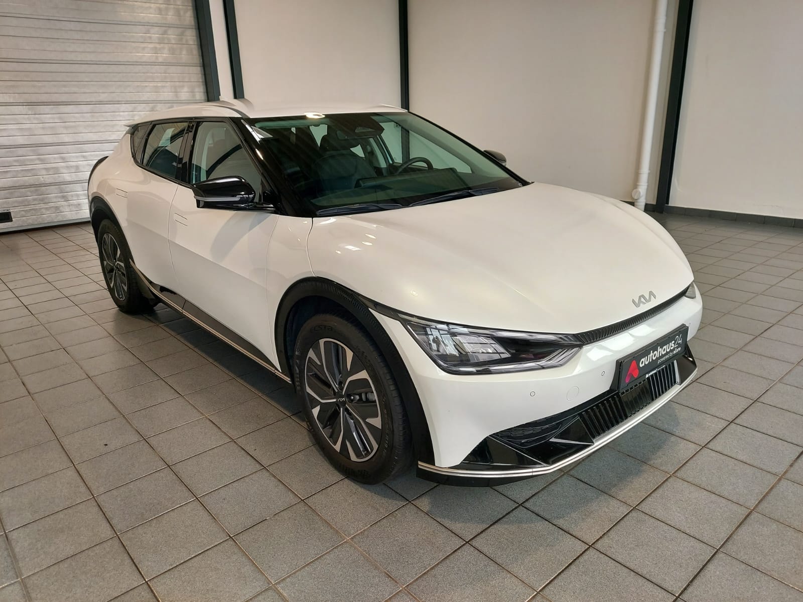 Kia EV6 SUV / Crossover / Geländewagen KIA EV6 77,4 kWh 168 kW Heckantrieb Sports Utility Vehicle #1