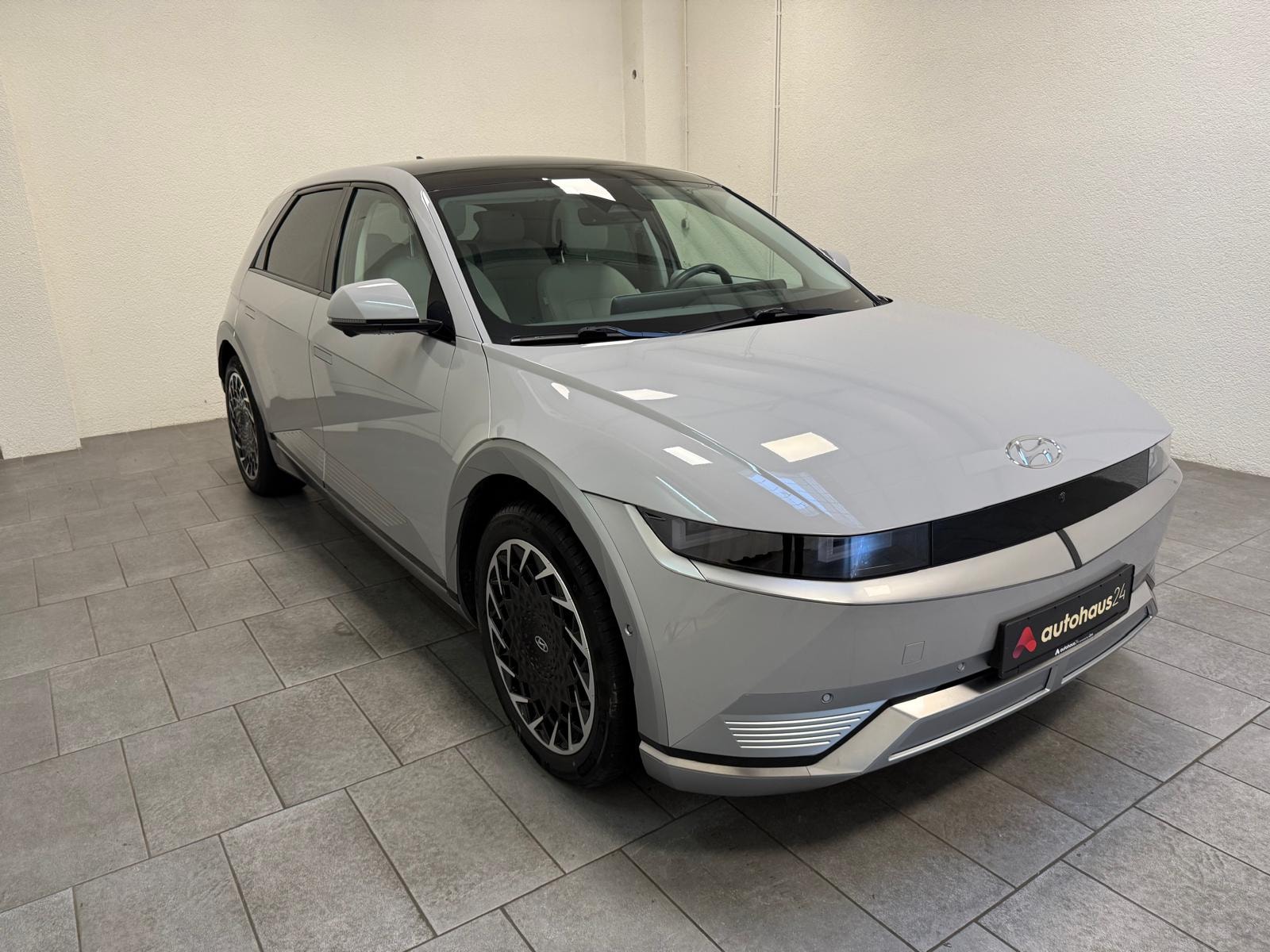 Hyundai IONIQ 5 Limousine HYUNDAI IONIQ 5 72,6 kWh 225 kW Allradantrieb Sports Utility Vehicle #1